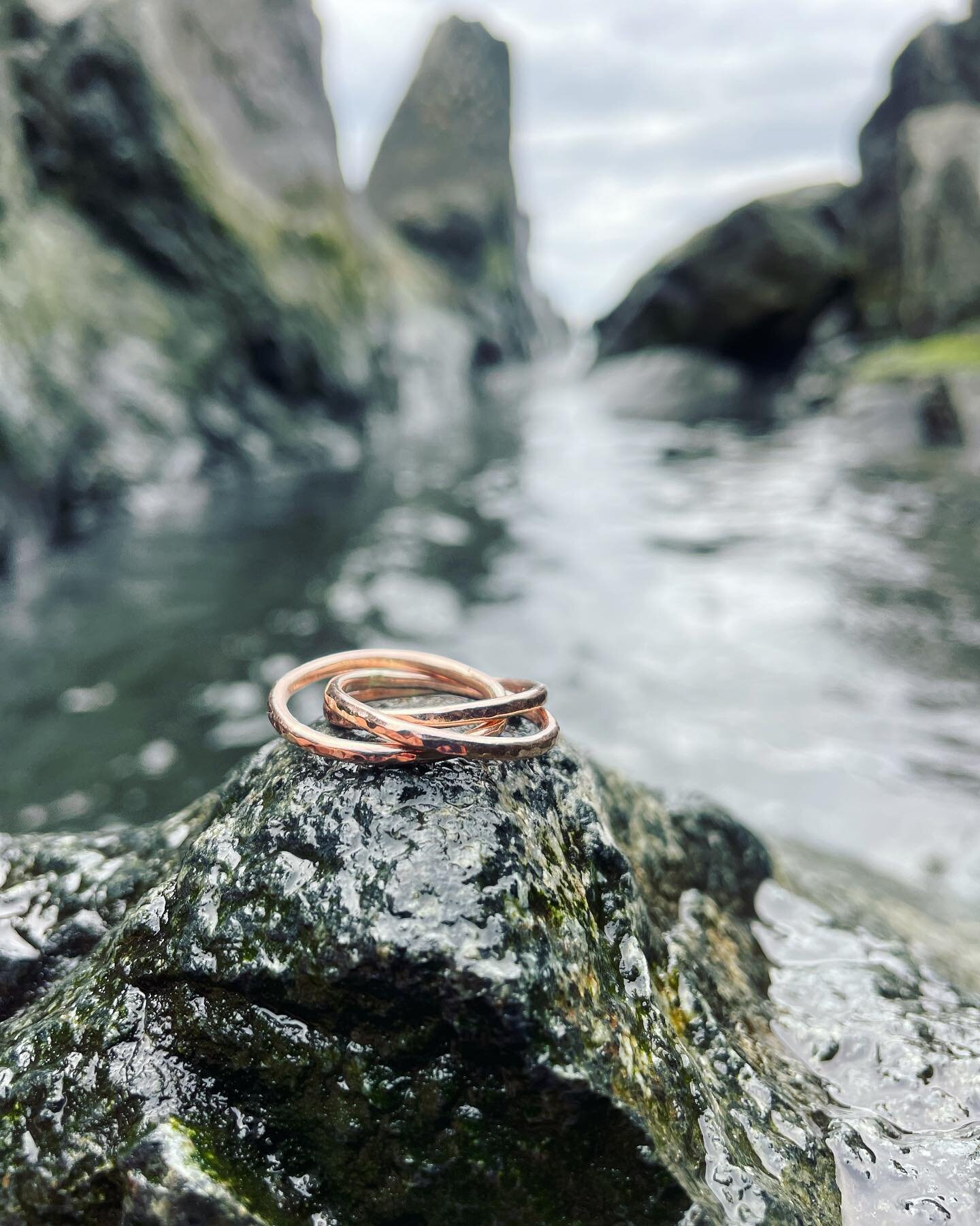 solid 14kt rose gold Trinity Tangle Ring! 💘