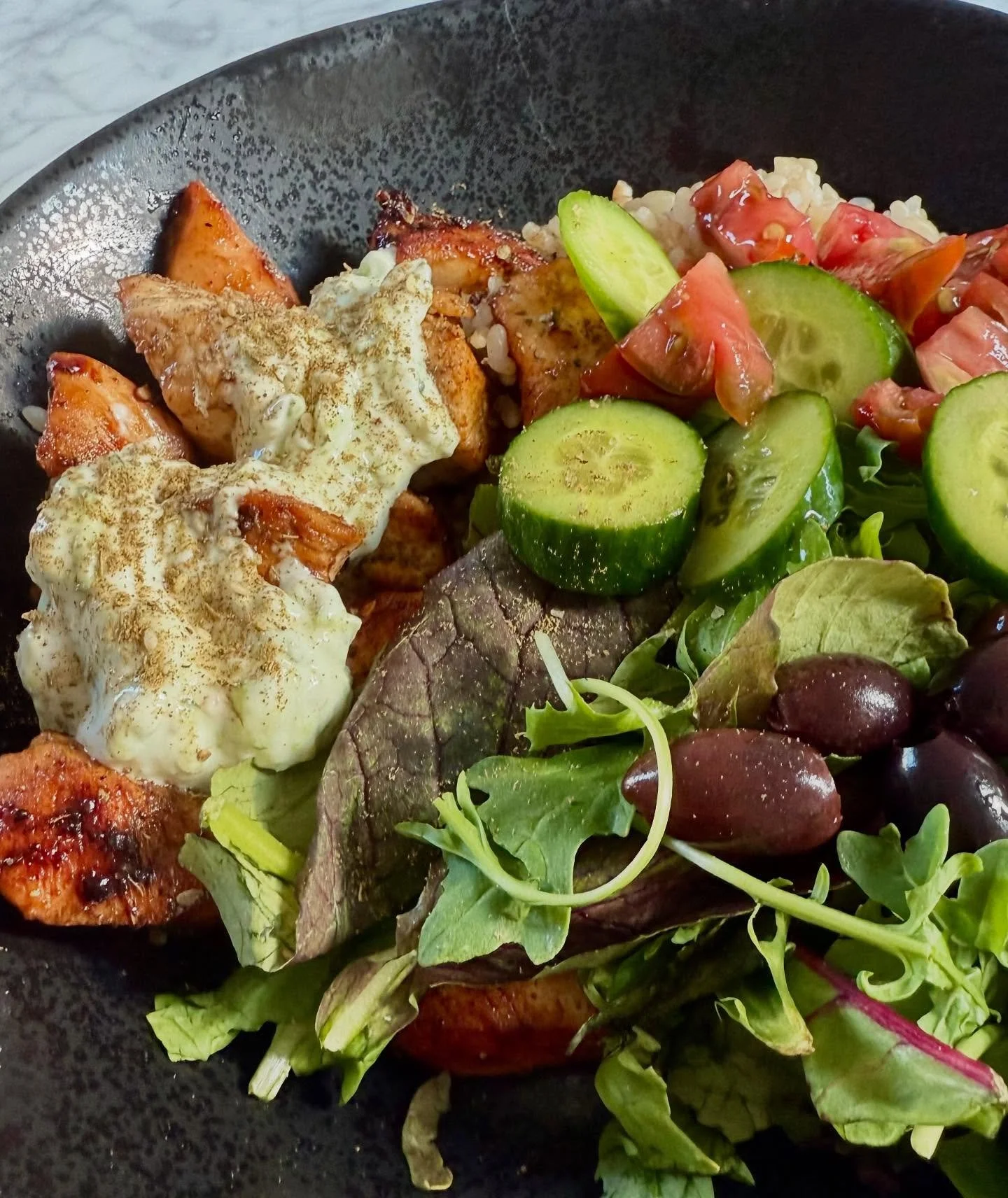 Chicken Tzatziki Bowls are one of my go-to easy weekday meals: healthy, filling, protein-packed, and seriously delicious.

The key to a flavorful bowl is in the seasoning. I season the chicken with za&rsquo;atar (a Mediterranean spice blend you can f