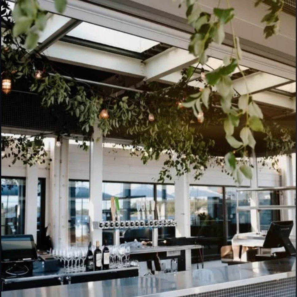 Rooftop Bar with custom greenery added.