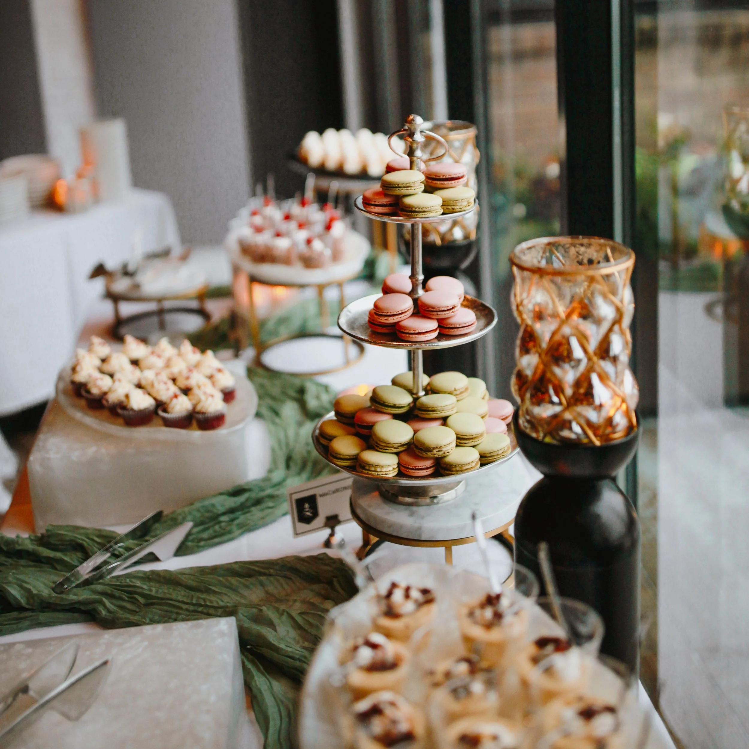 A dessert table to write home about.