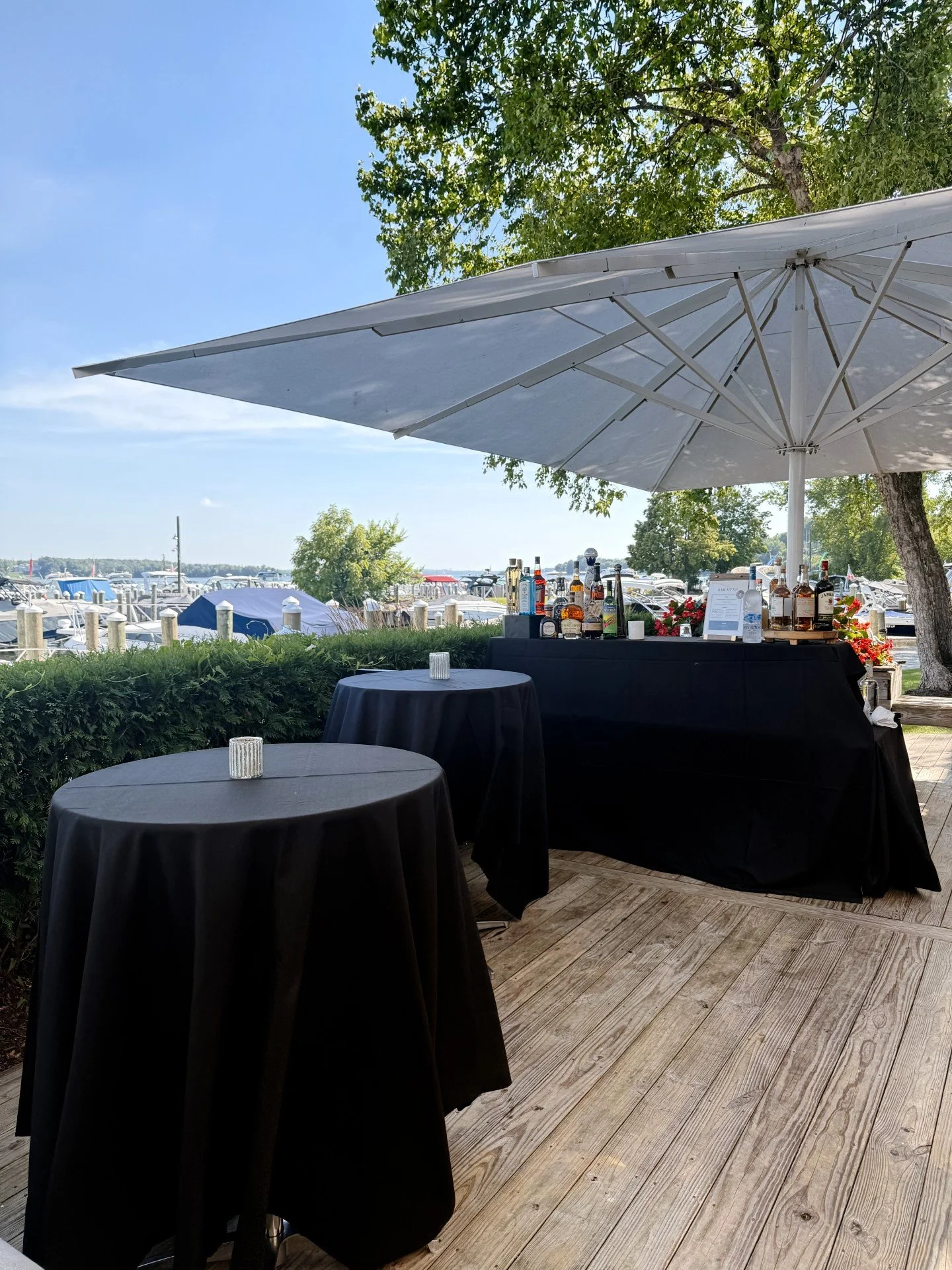 PatioLoungeBar2.jpg