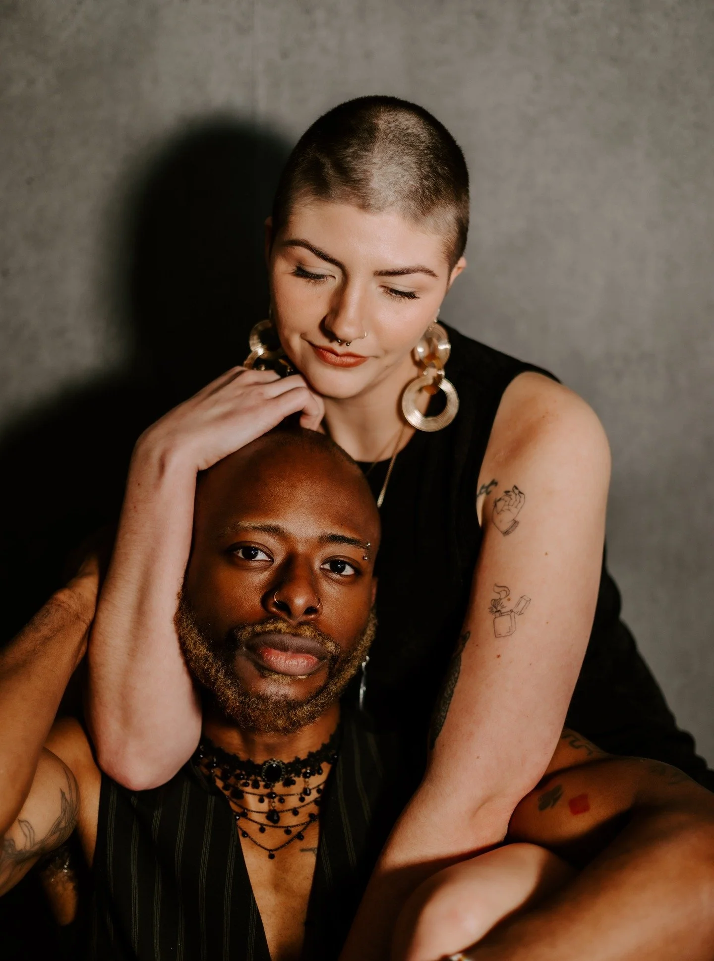 Quite possibly the coolest couple ever photographed. 

Models: @thatboybewhat @upinthe_claire 
Studio: @veralofts 
Client: @thevelvetsagesalonandspa 
Set Assist: @soulscorestudio 
Photo: @angelaewingard
