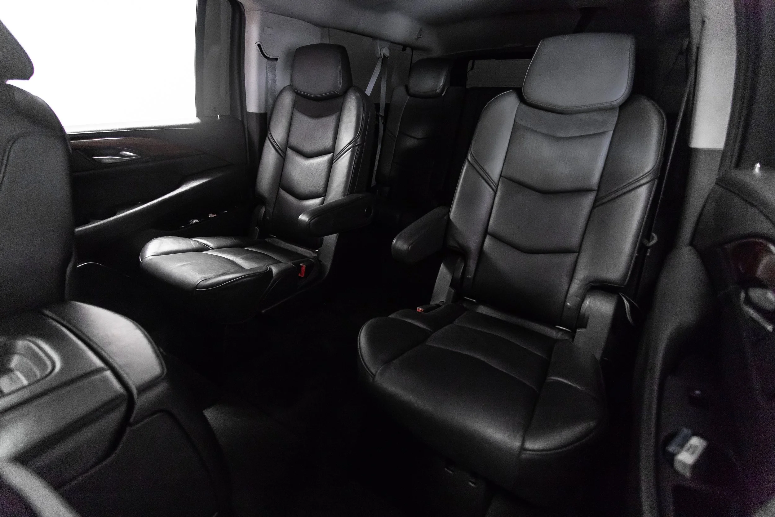 CADILLAC SUV back int 1.jpg