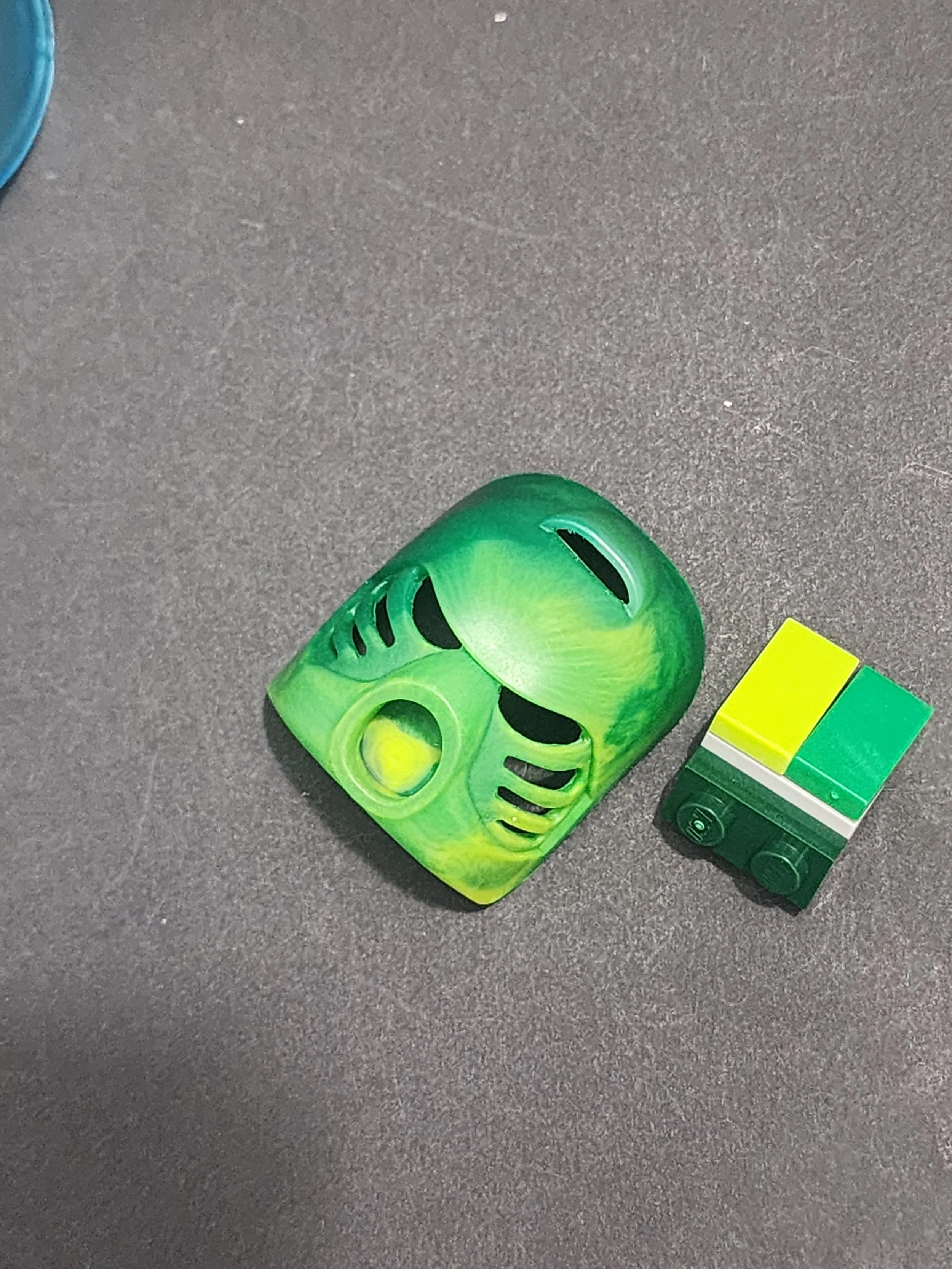 green swirl hau