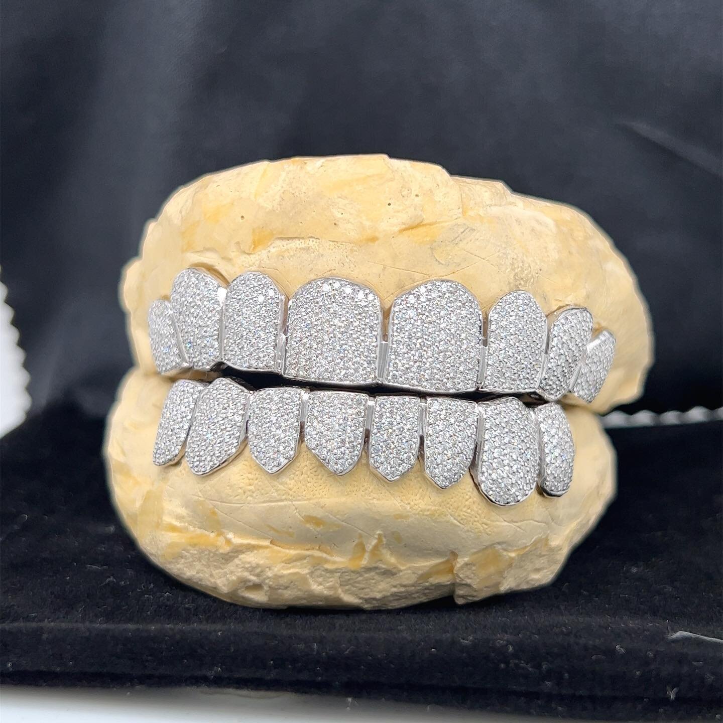 Les Grillz / Le nouveau bling bling 