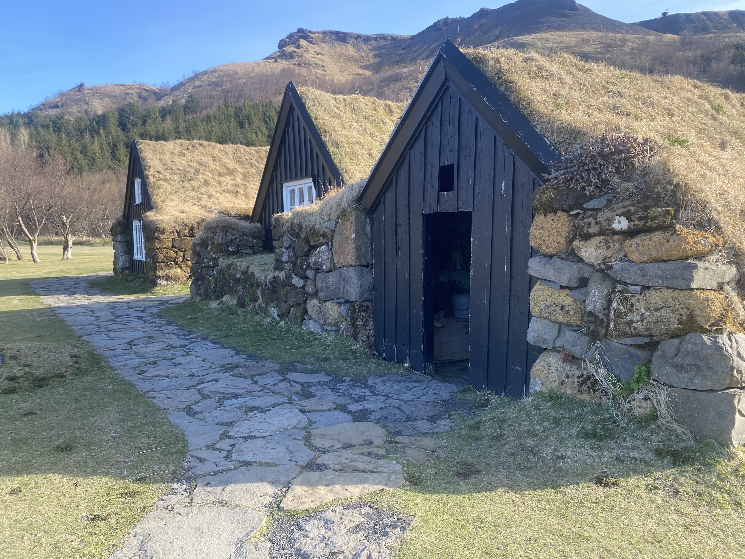Model Turf Houses 