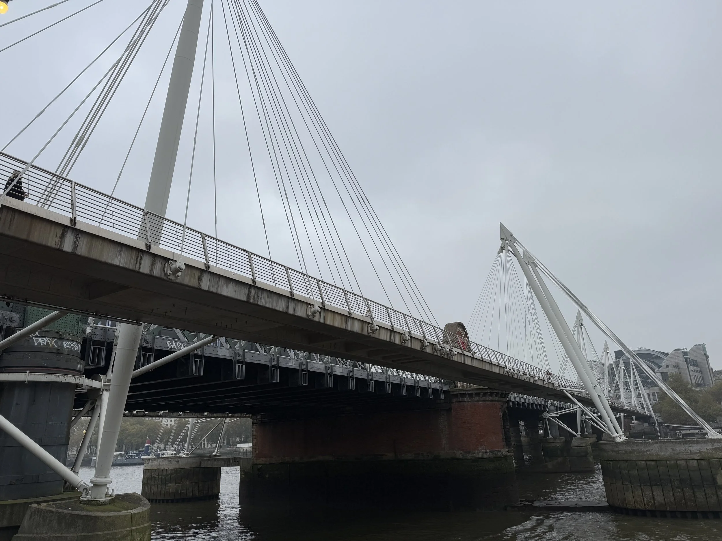 Hungerford/Golden Jubilee Bridges