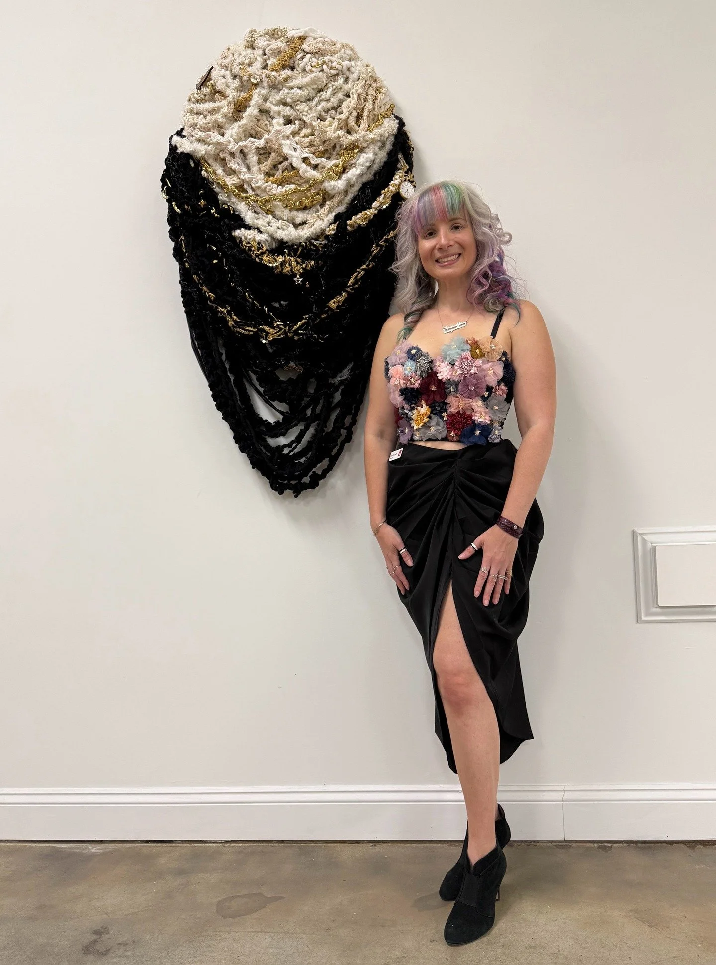 Loved collaborating with other artists for the @losostudios "Fragments into Form" #art show on two of the three #fiberart pieces that I created for this show.

It was such a fun experience working with other creatives, and I love how each o