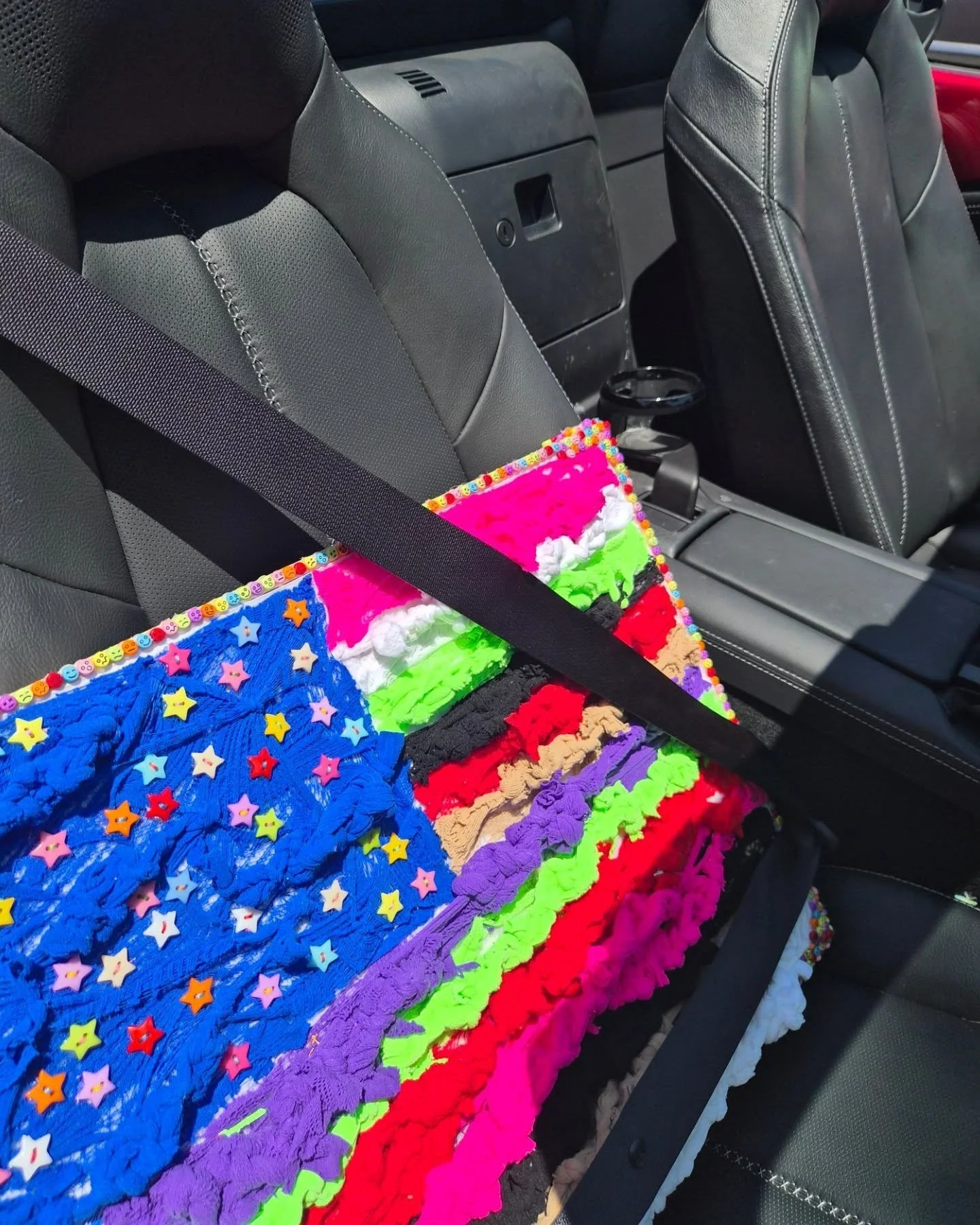Bucked up and ready to go!

Interested in seeing my newest #fiberart piece "These Colors Don't Run" made out of pantyhose, velcro, star buttons, and emoji beads at the @charlottestudioartists art gallery located in NoDa?

The CSA Art Galler