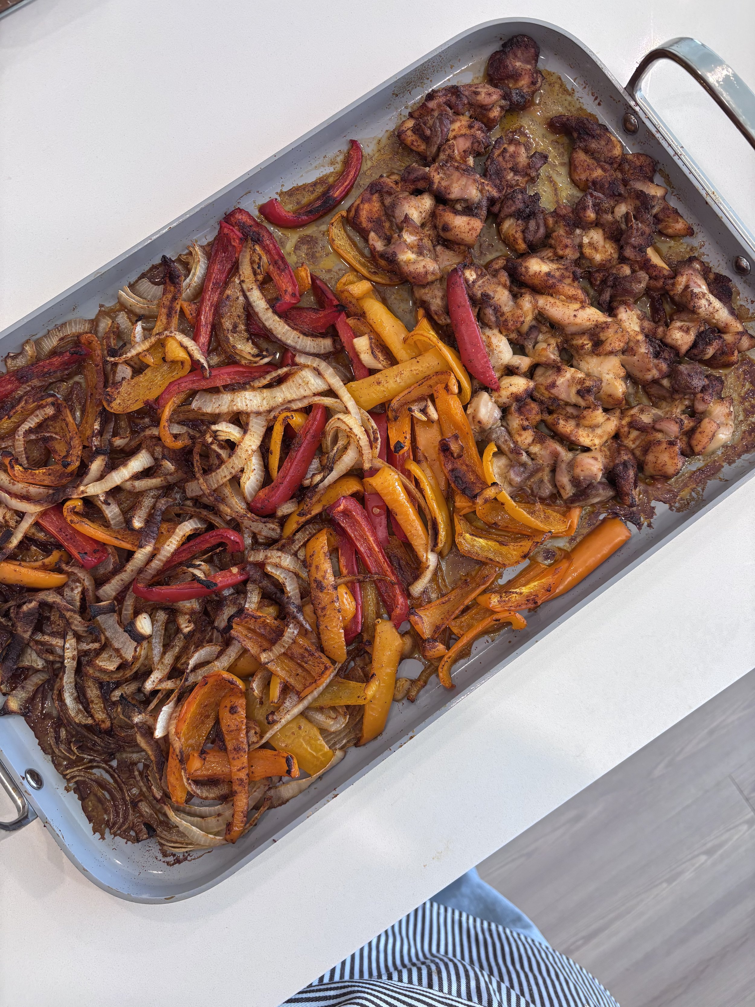 SHEET PAN FAJITAS