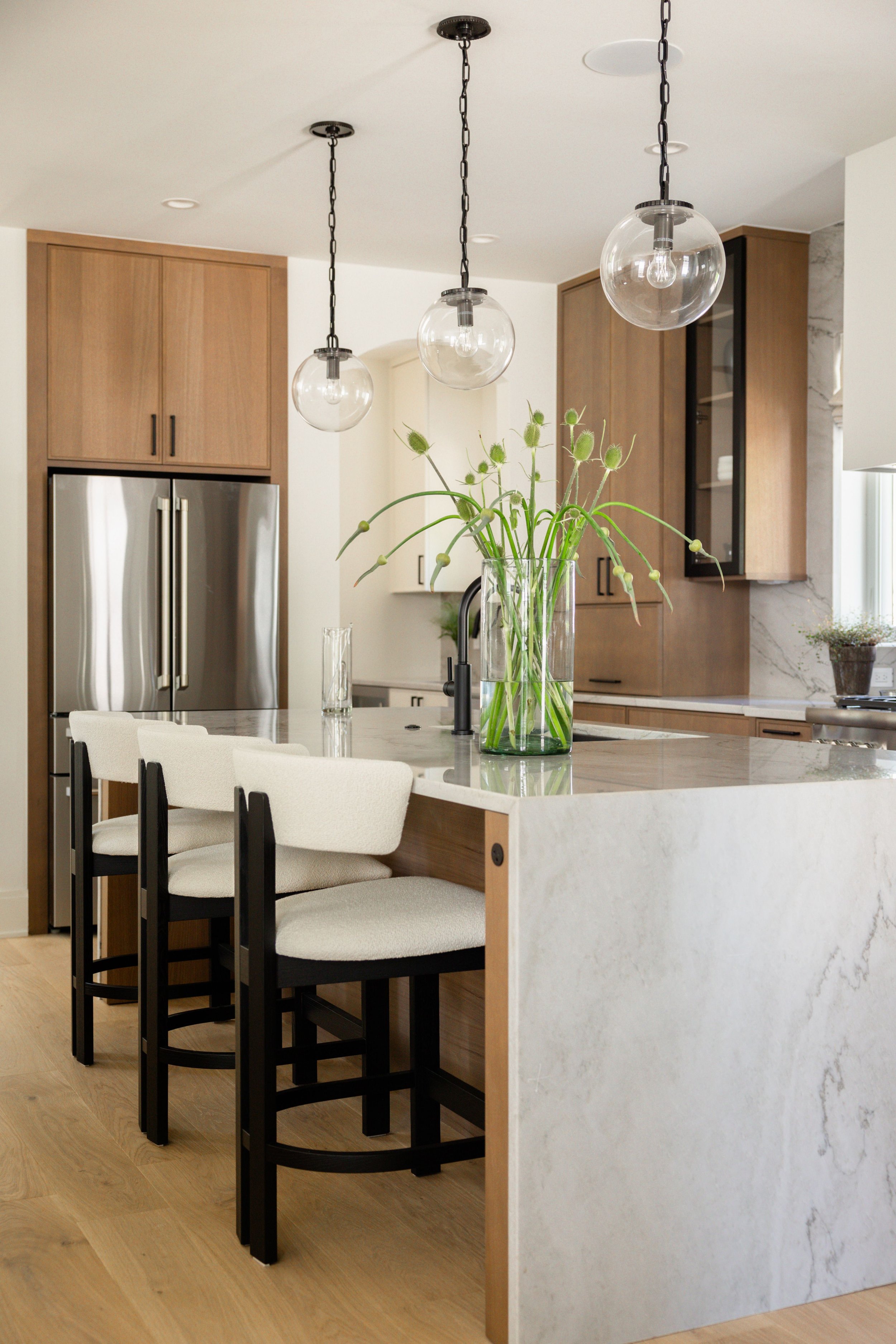 7 Types of Clutter Designers Hate Seeing in Kitchens