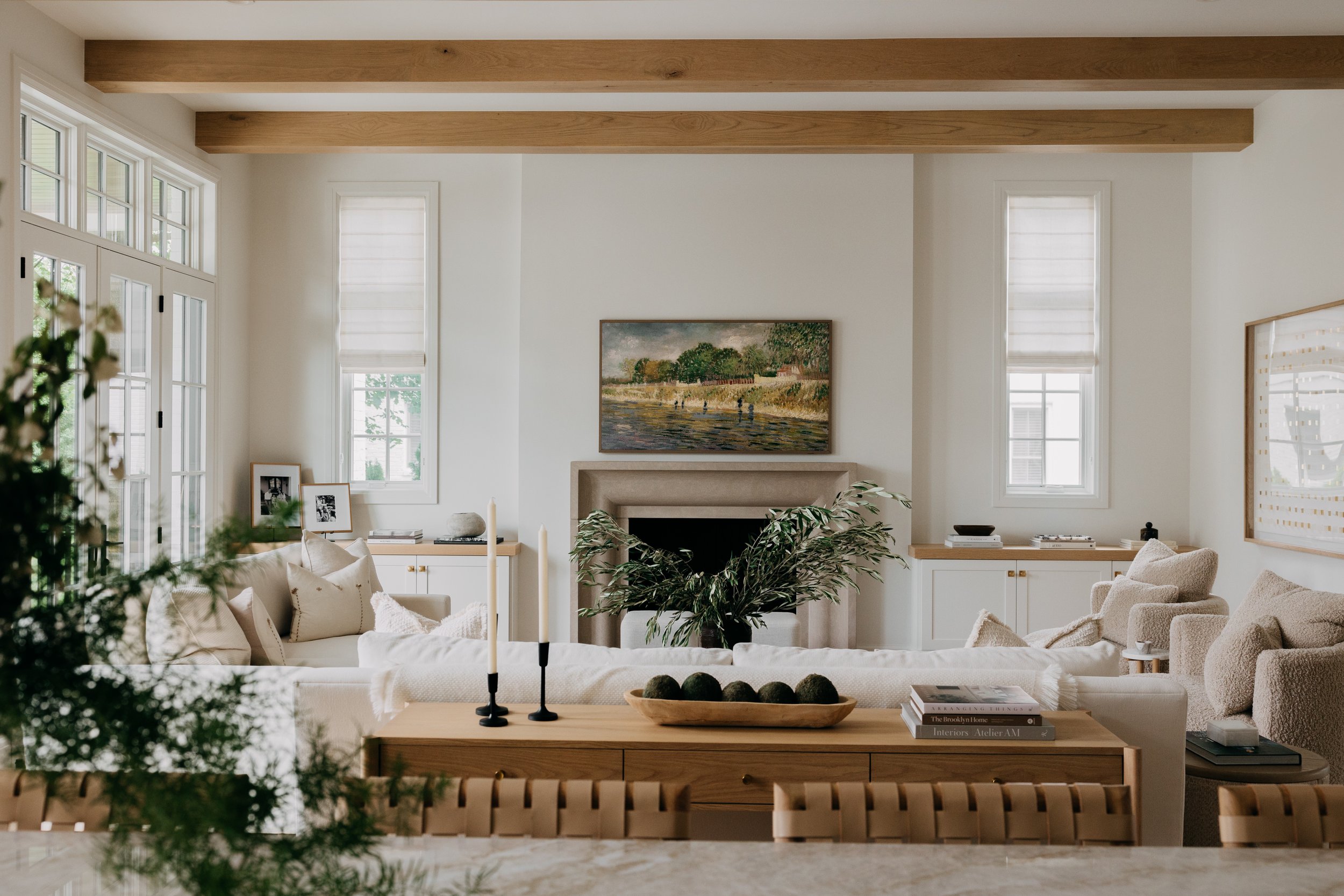 6 Things All Trendy Living Rooms Will Have in 2024, According to Designers