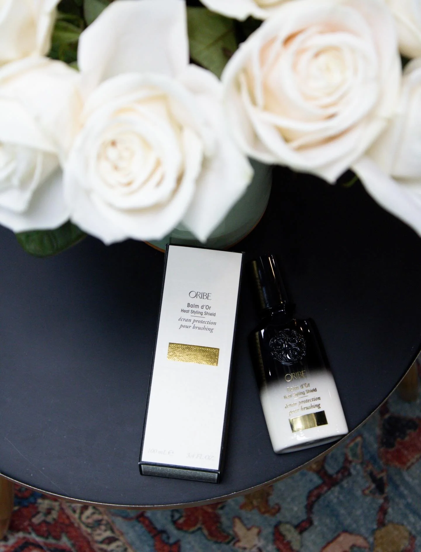 @oribe Balm d&rsquo;Or Heat Styling Shield

-Shields fragile strands from heat damage
-Leaves hair looking ultra-sleek and shiny
-Fights frizz, flyaways and wiry greys
-Makes hair easier to style and manage