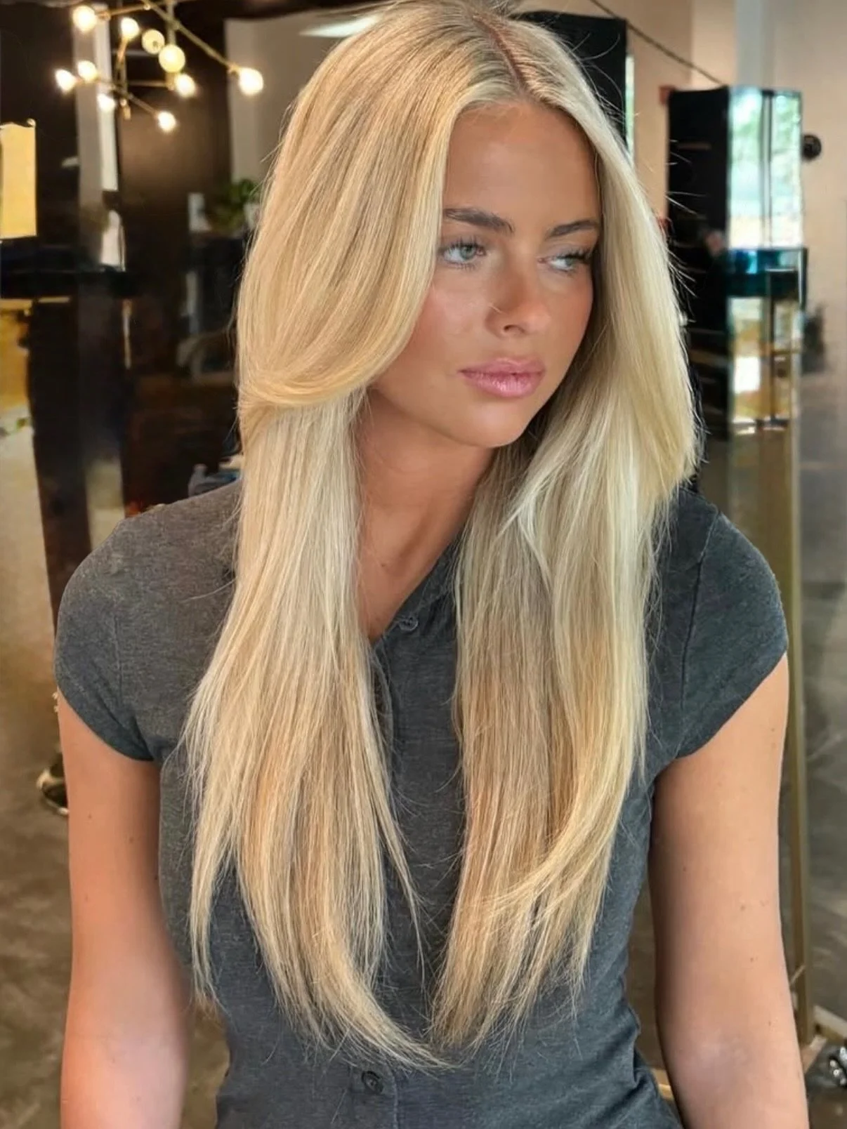 ❄️⛄️Impossible To Choose A Favorite Photo&hellip; 
❄️⛄️ Hair By @hairbymariahhhudson 

💻 BLONDENWA.COM 
📞 479-502-0012
📱 Text Us! 
📧 booking@blondenwa.com 

#NorthwestArkansas #NWAHAIR #Nwahairstylist #blondefayetteville