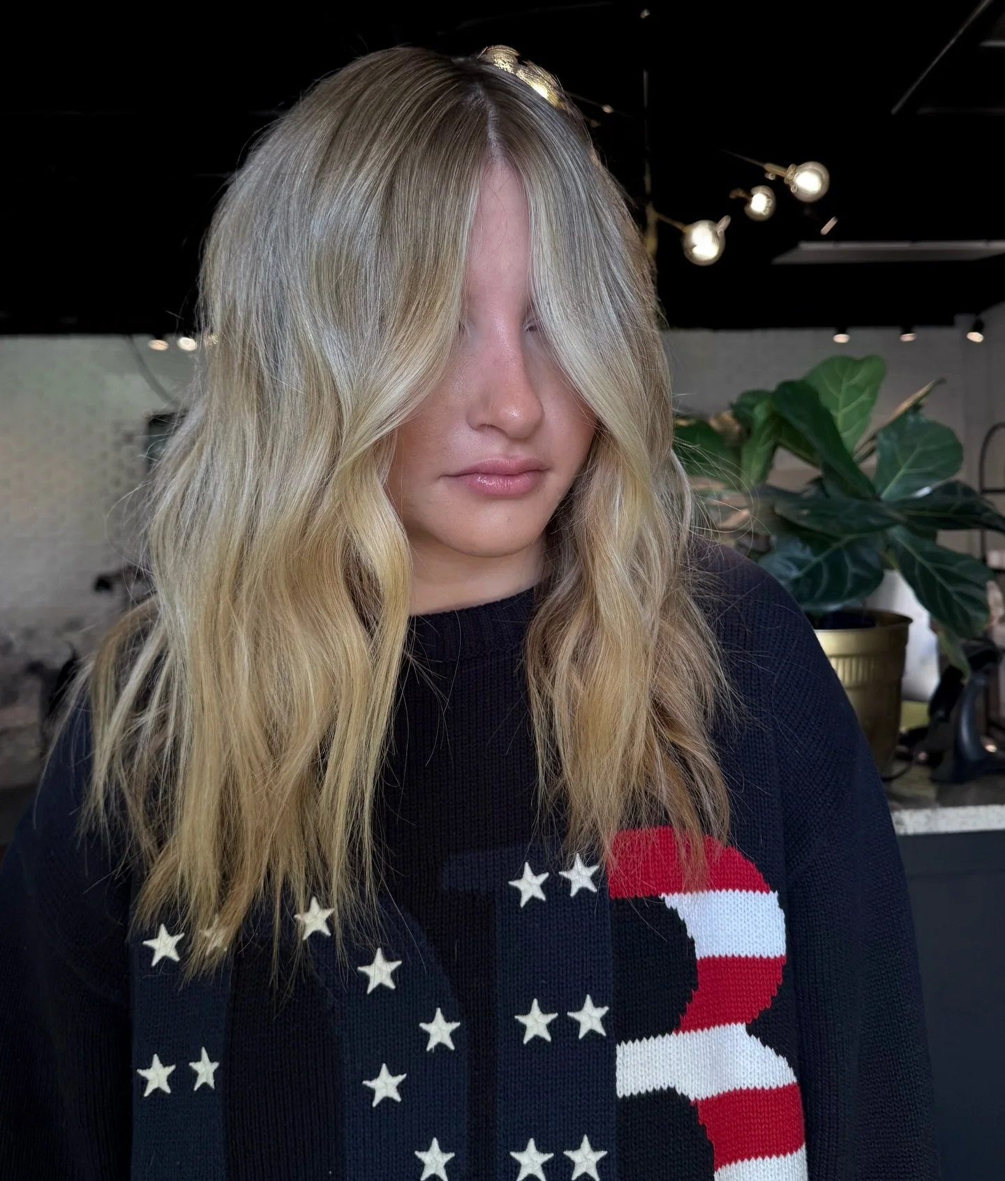 🦢🖤 Her Signature, Soft, Lived-In Blonde &hellip;. 

🦢🖤 Hair By: @raysmanes 

🦢🖤 Call/Text 479-502-0012 
🦢🖤 BlondeNWA.com
🦢🖤 Booking@blondenwa.com