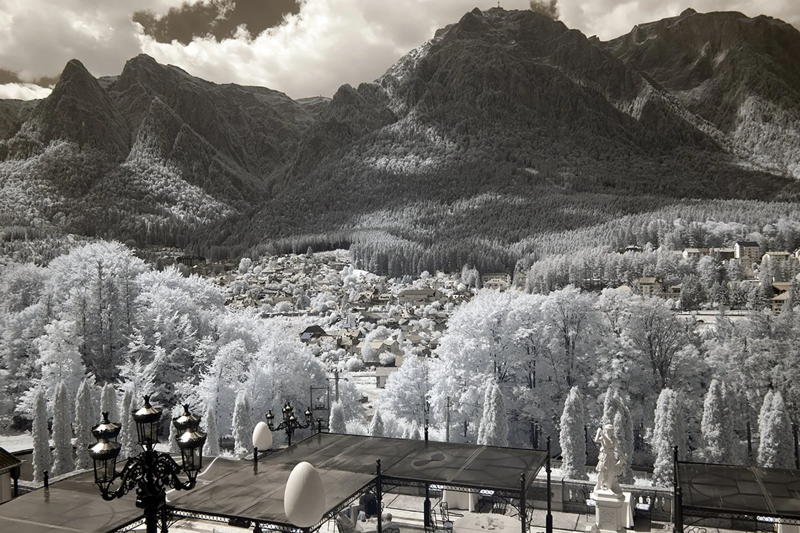 Infrared-720nm-converted-camera-example (3).jpg