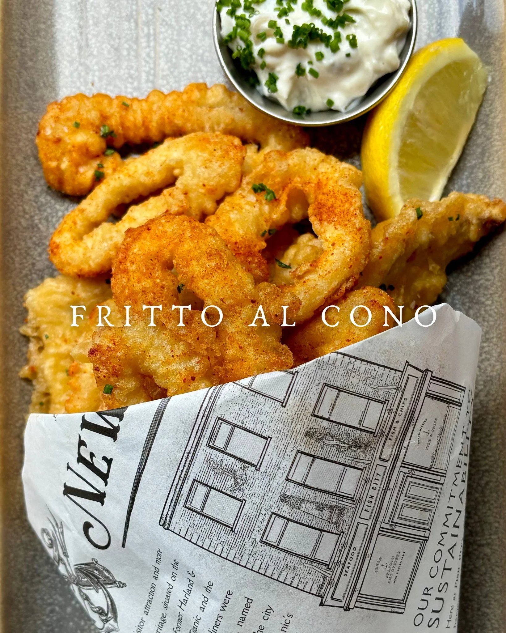 Celebrating one of Italy’s most beloved coastal traditions 🐟🍤🦑
Originating from the fishing ports of southern Italy 🎣 pesce fritto — lightly battered and fried seafood — was traditionally served in paper cones to enjoy while st