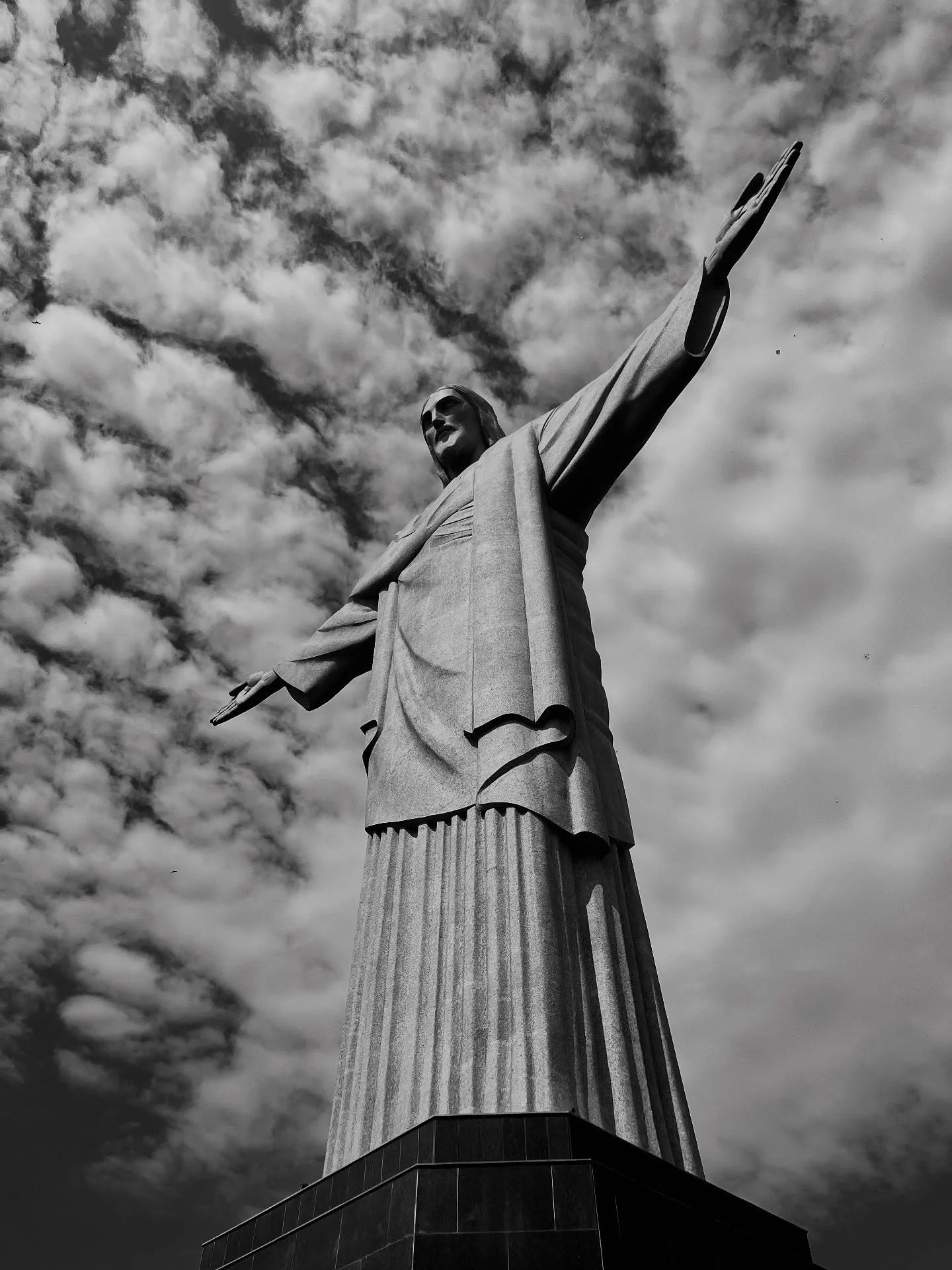 Above Religion 
Happy New Year 2026 

@mako.culture 

#corcovado #rio #brasil #MAKOvoyage