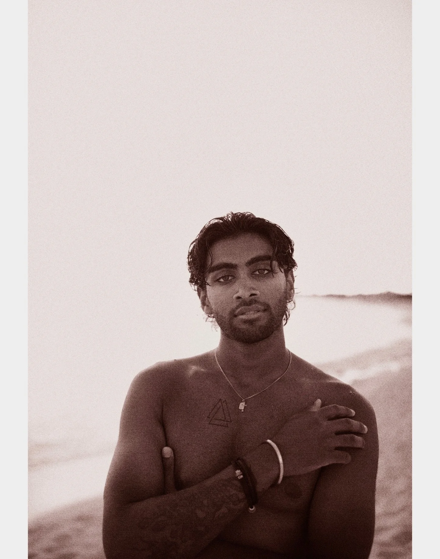 Polaro&iuml;d - St Martin 

@ronan.gv 
@francoiscastelain 
@mako.culture 
@belmondcapjuluca 
@belmond 

#polaroid #artportrait #vintageshot #stmartin