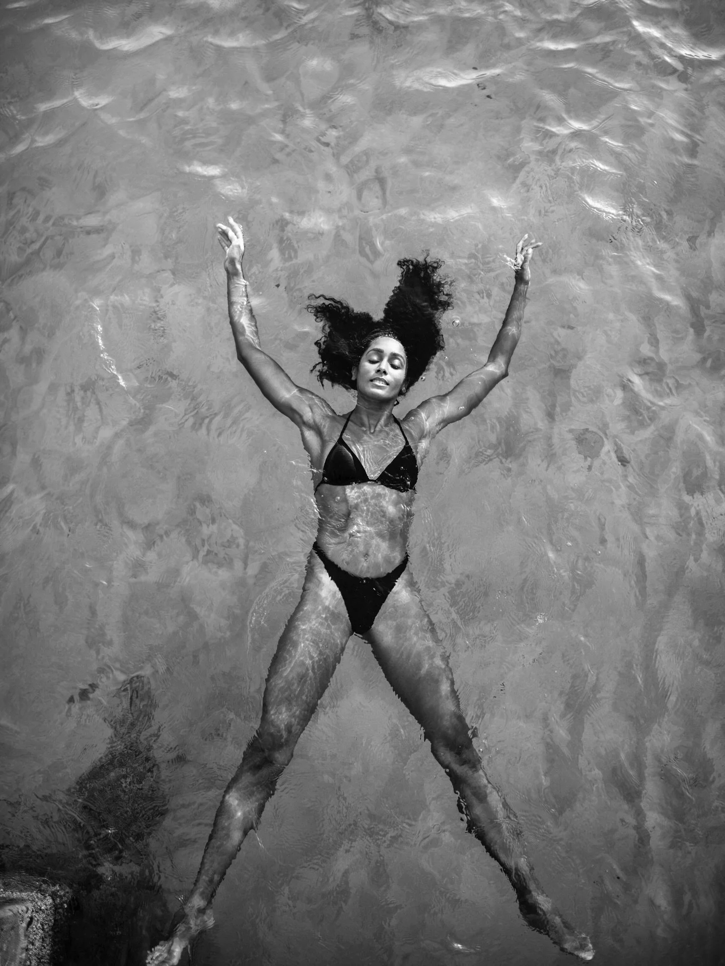 L&rsquo;heure Exquise. 

@kevakevs 
@francoiscastelain 
@mako.culture 

#mermaid #sunrise #sxm #stmartin