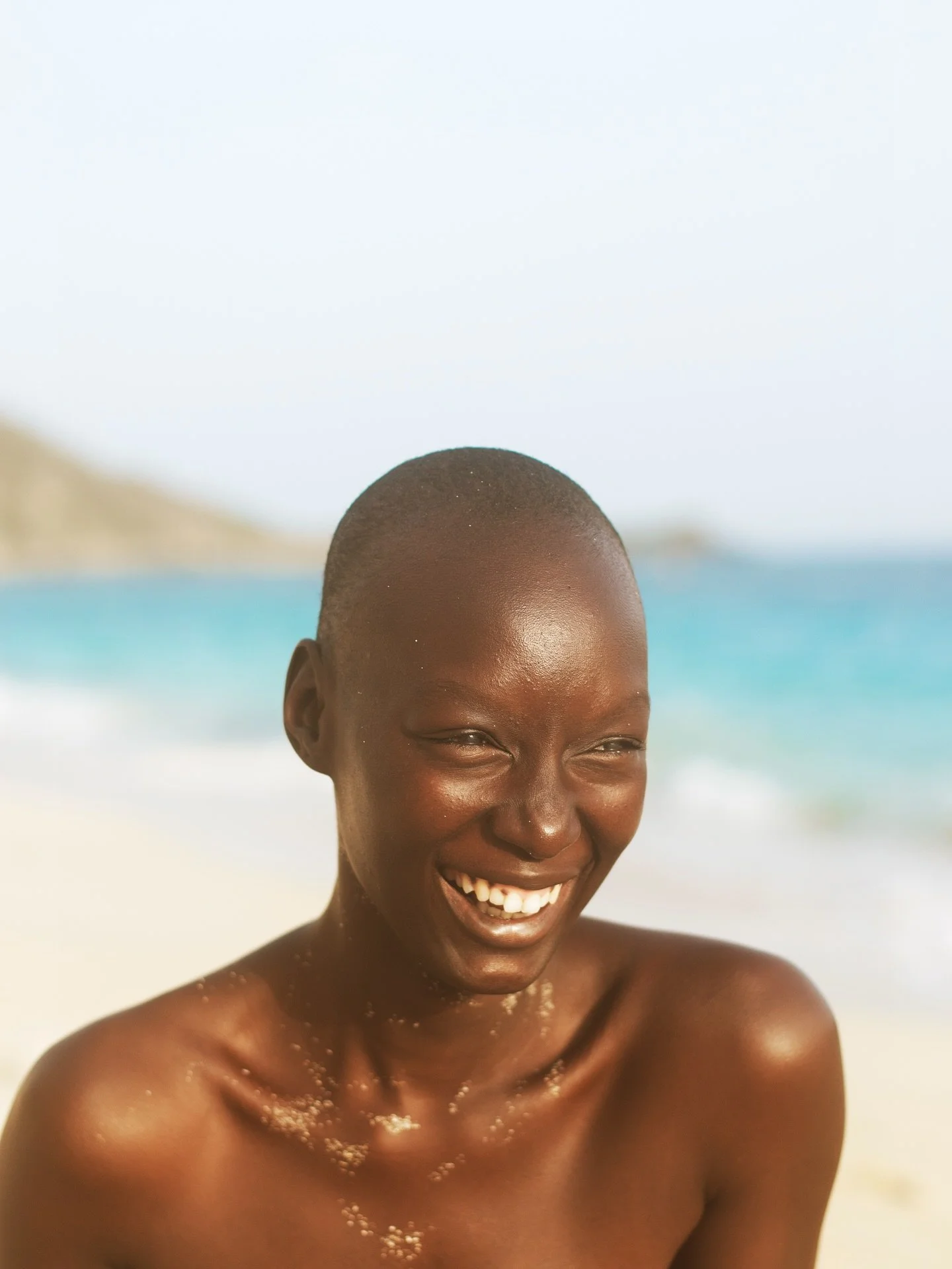 Beauty @mameanta_wade 🩵

@francoiscastelain 
@mako.culture 

#smile #sxm #stmartin