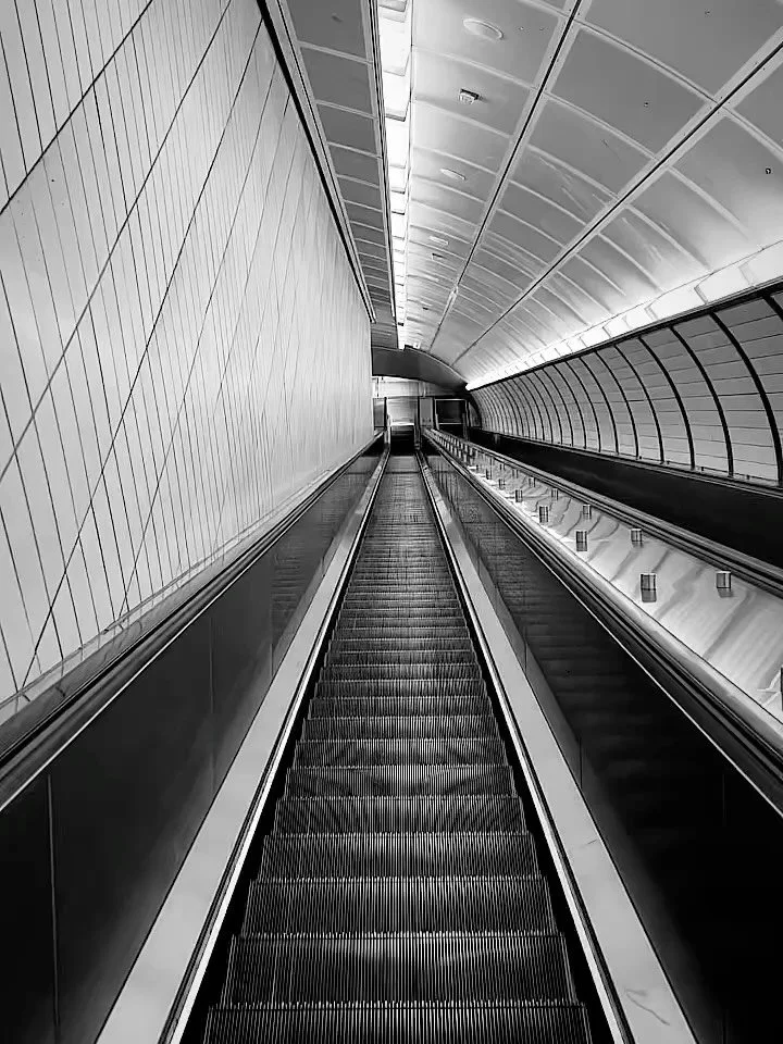 Just another wet day in NYC

@mako.culture 
@francoiscastelain 

#rainnyc #random #nyc