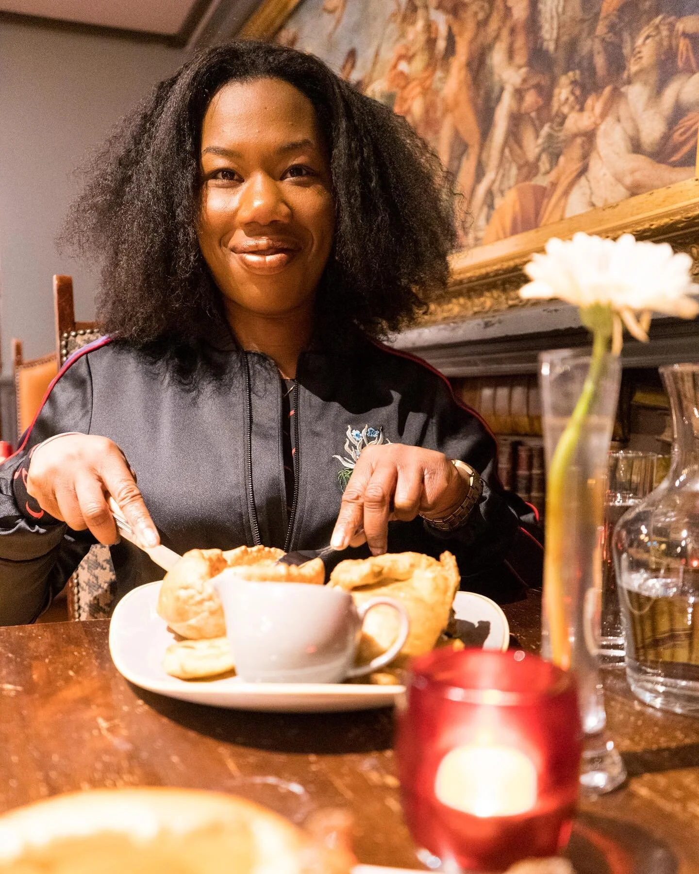 😜 Always happiest when eating! Double tap if you relate ❤️

☀️Happy Friday! 🥂 It&rsquo;s finally the weekend and I&rsquo;m going to film some videos 🥳, I&rsquo;ll put some polls up on my story to help me learn what you&rsquo;d like to see. Check t