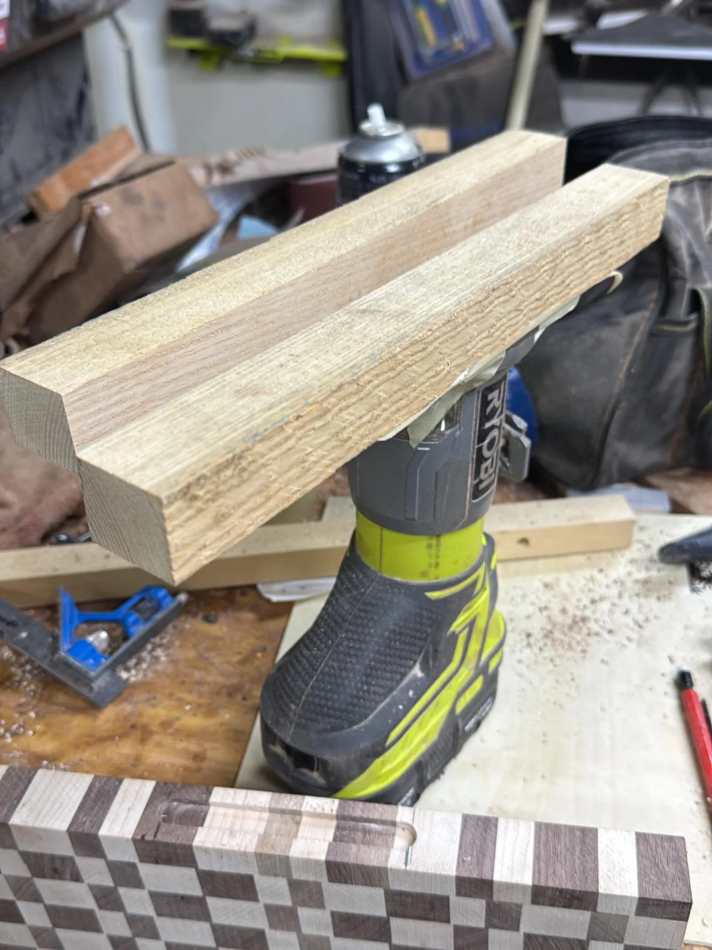 Worst looking jig ever&hellip; but it&rsquo;s cutting the finger holds on this cutting board pretty well. Next time, I need to add a stop block to both ends so I don&rsquo;t go over&hellip;