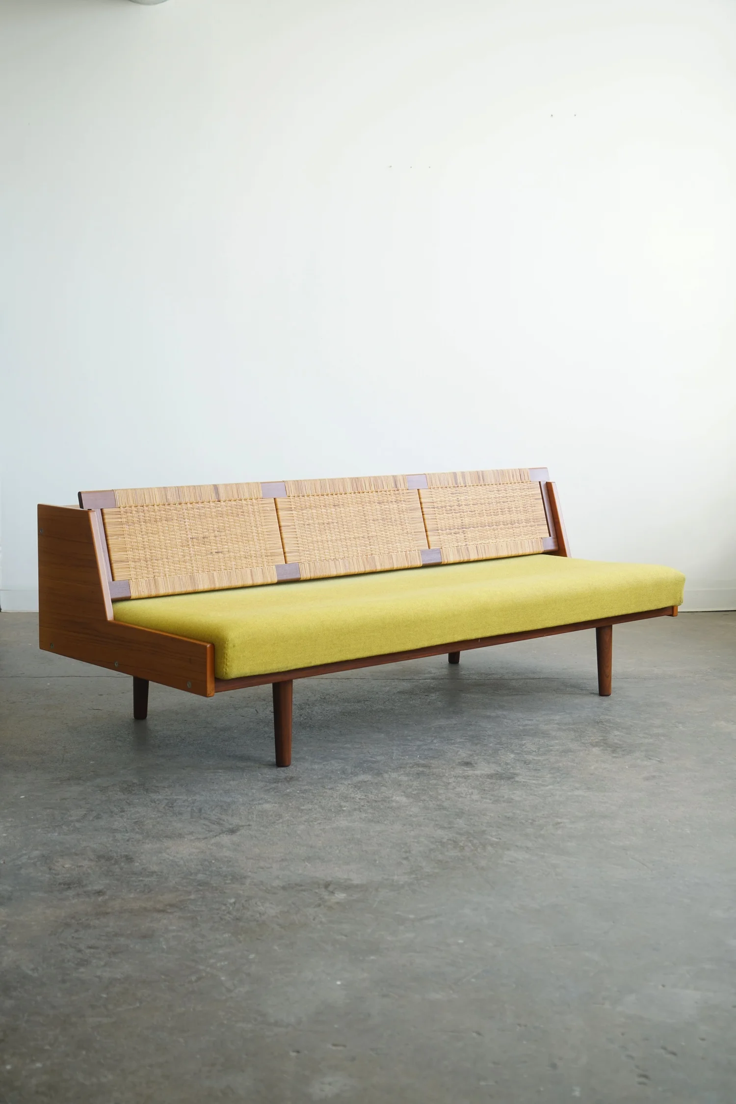 Hans Wegner Sofa Daybed Model GE7 1960