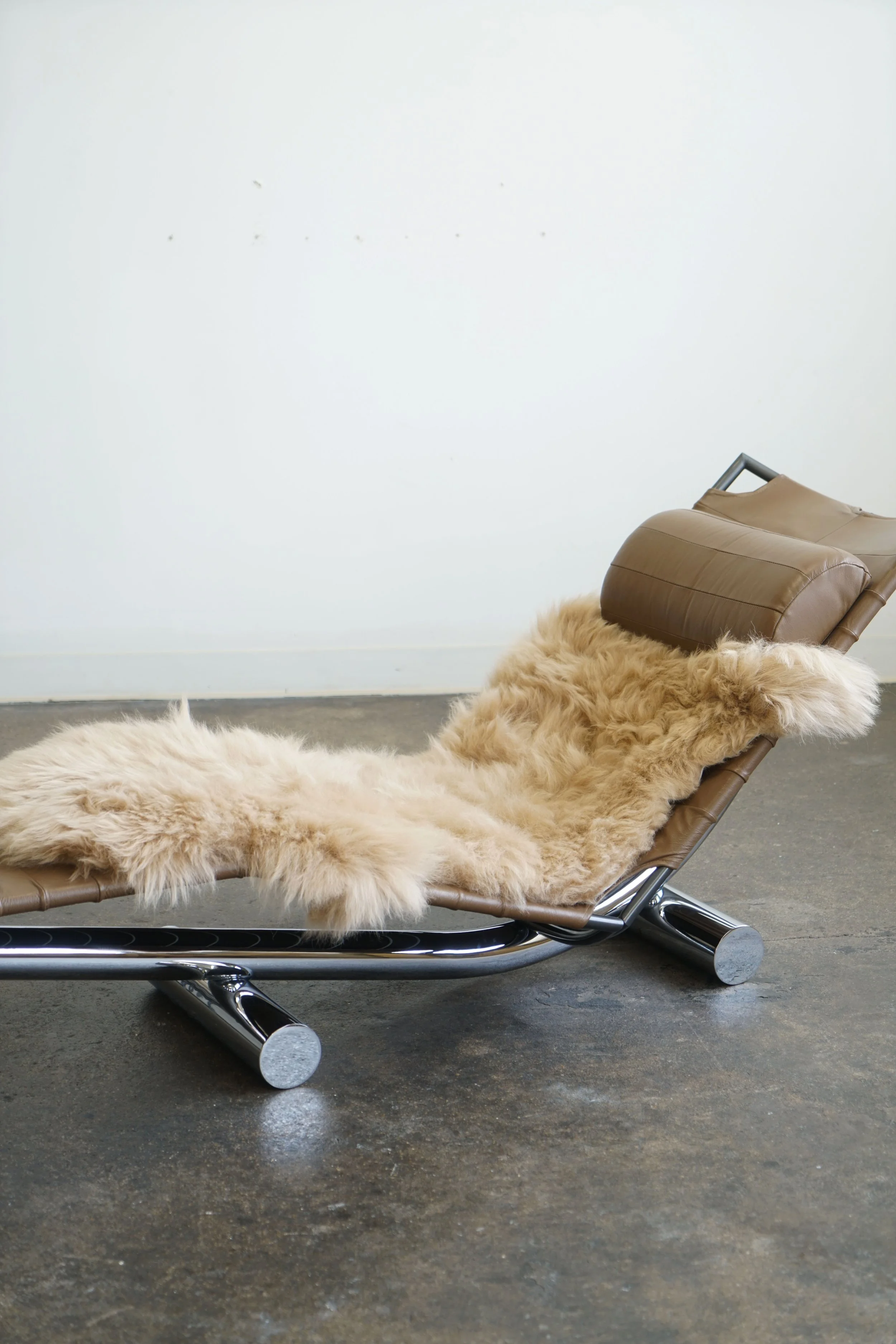 tuttle_chariot_lounge_2.jpg
