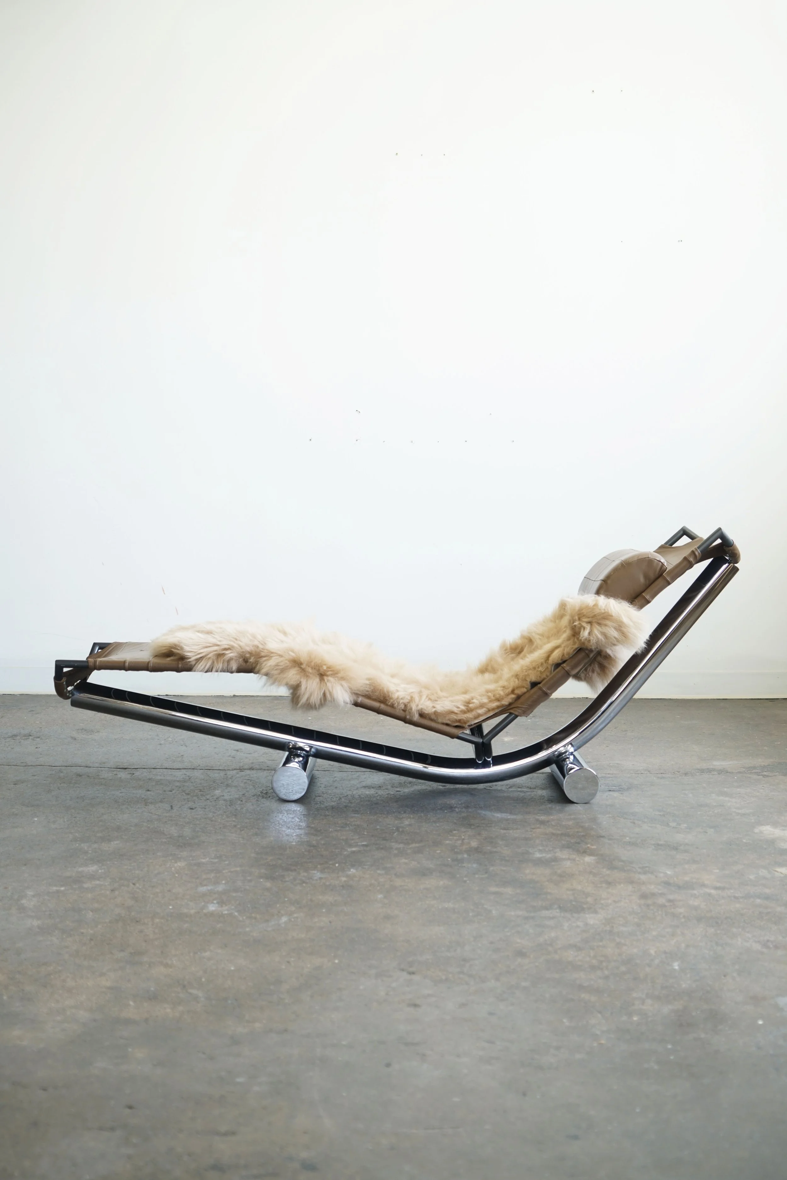 tuttle_chariot_lounge_3.jpg