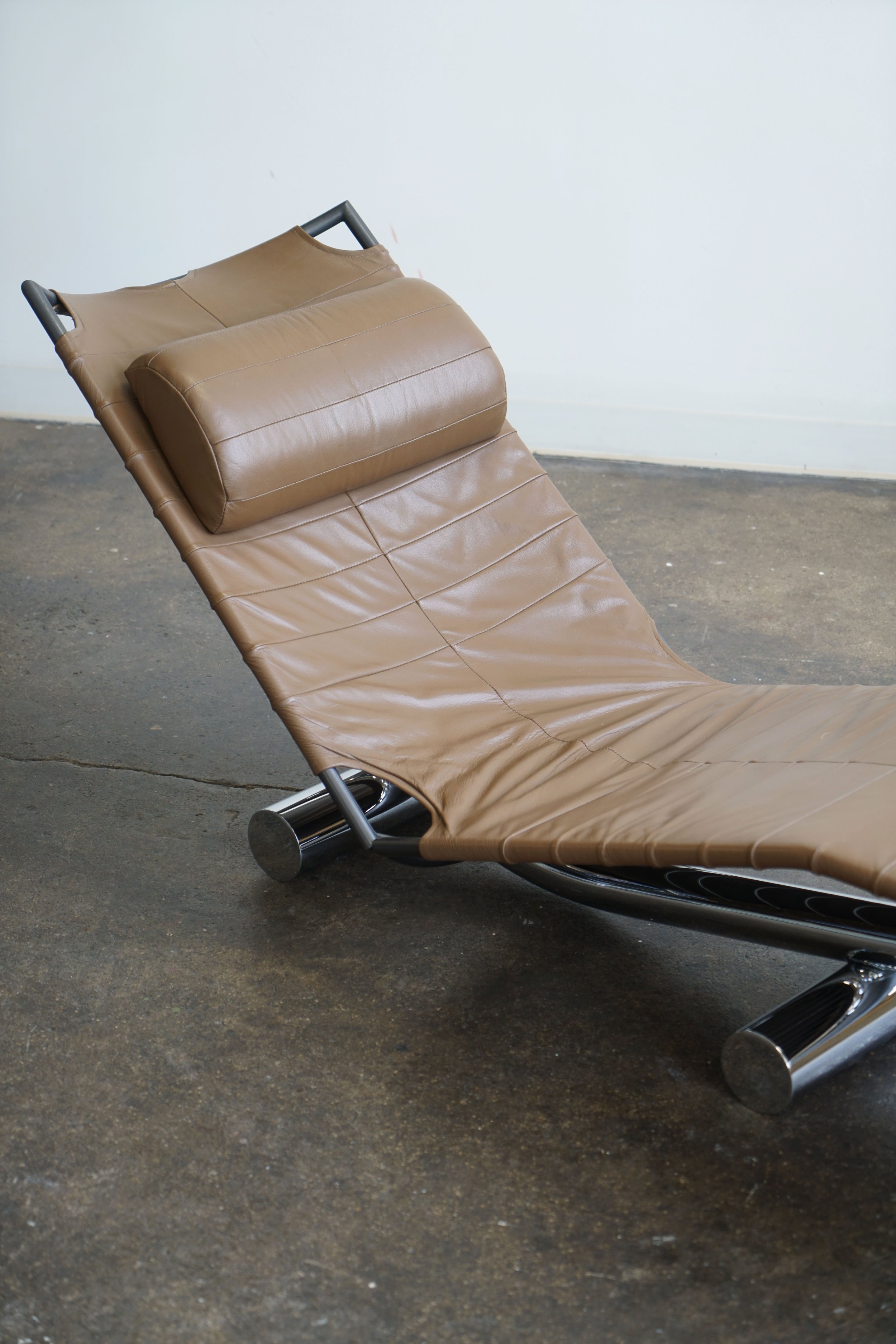 tuttle_chariot_lounge_16.jpg