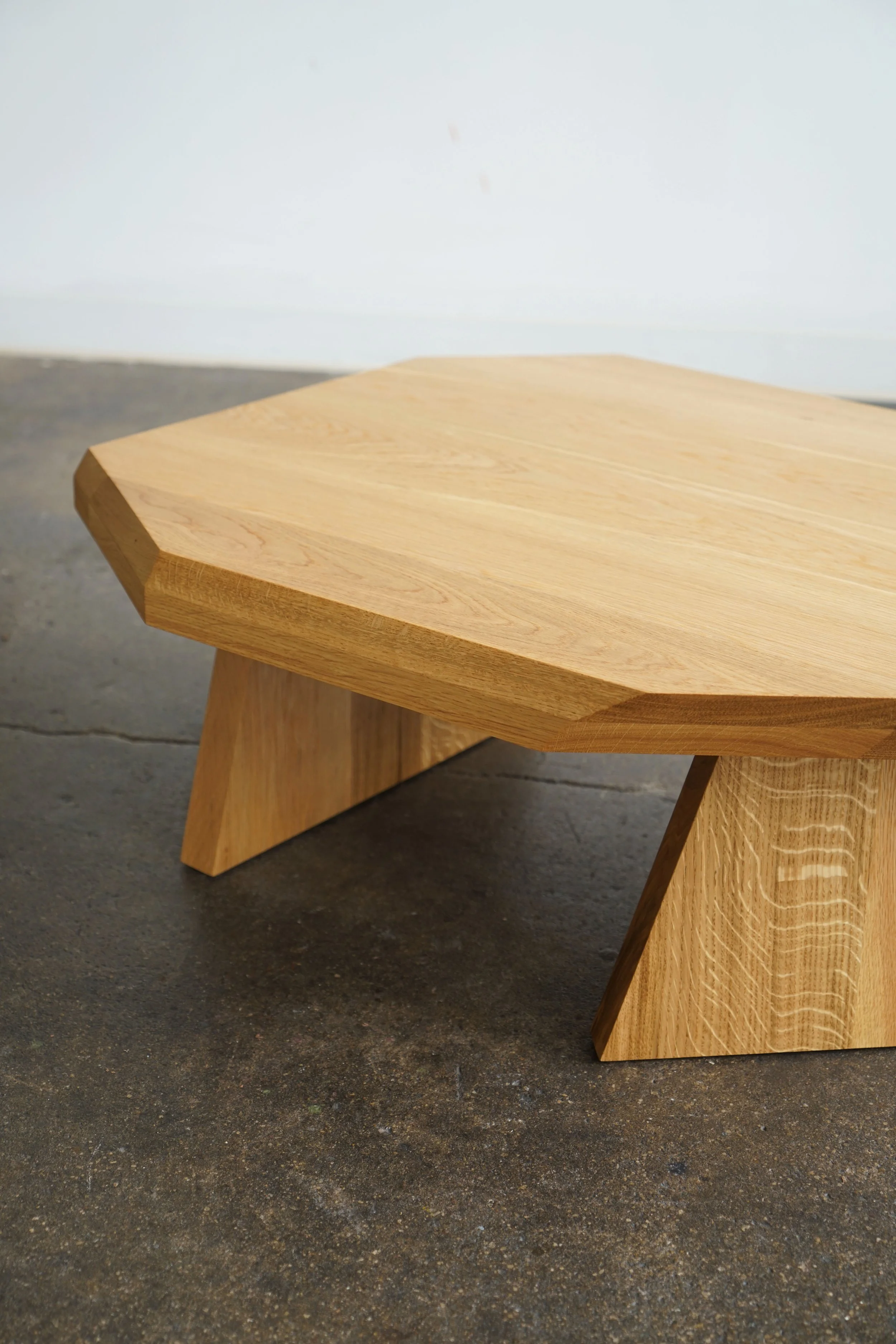 geo_coffeetable_oak_10.jpg