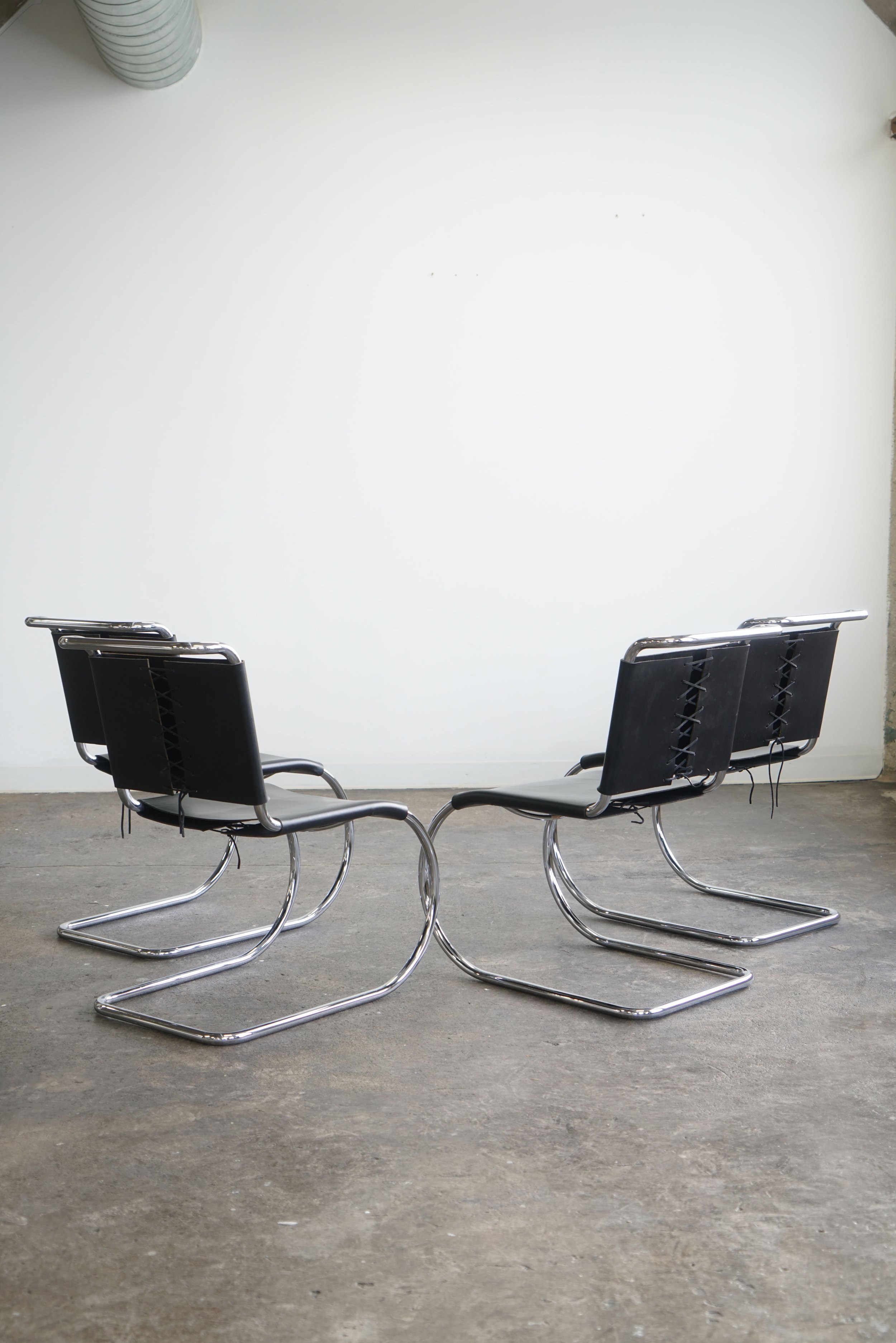 mr10_chairs_8.jpg