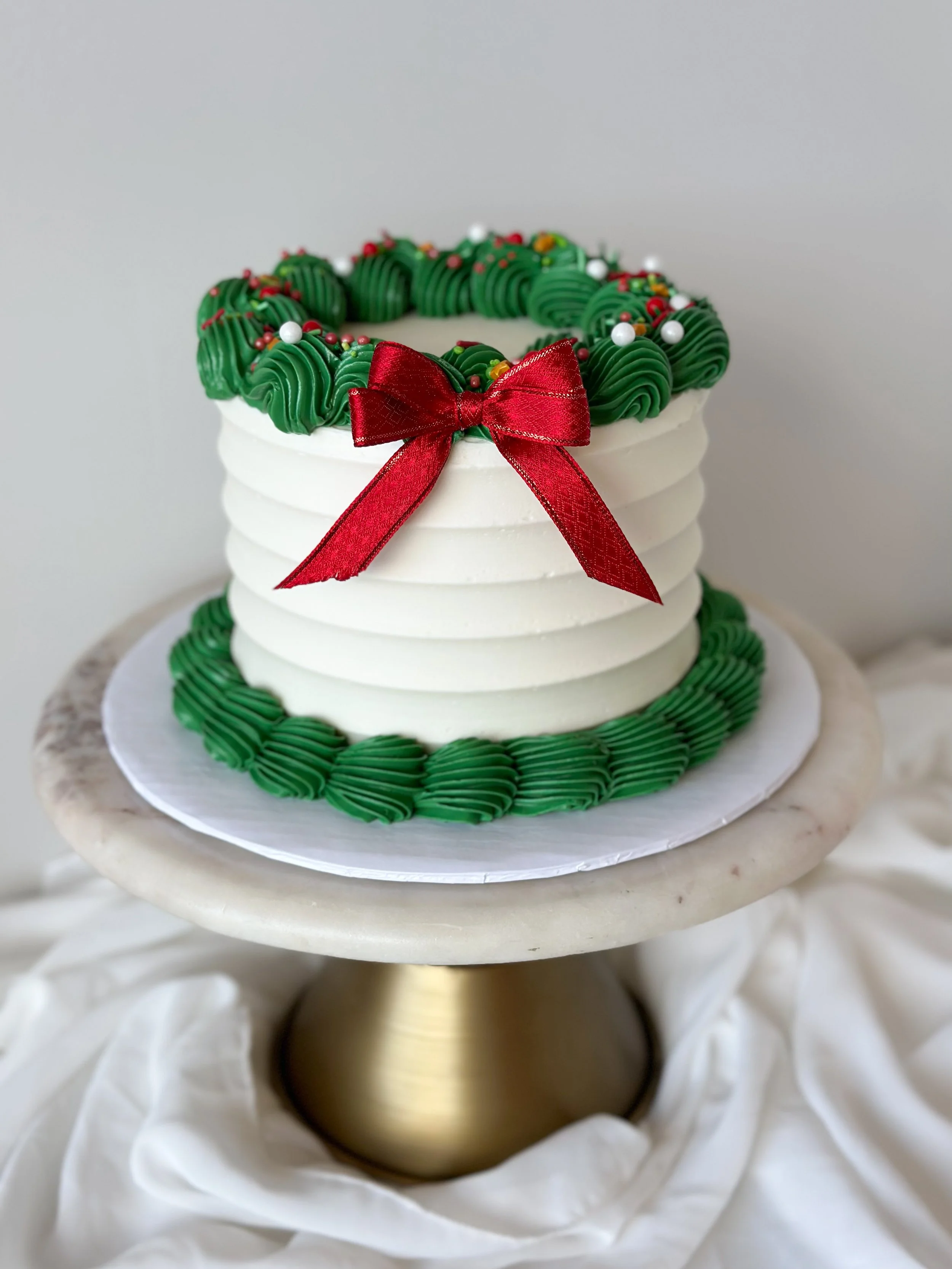 Mini Holiday Cakes - Serves 6-8