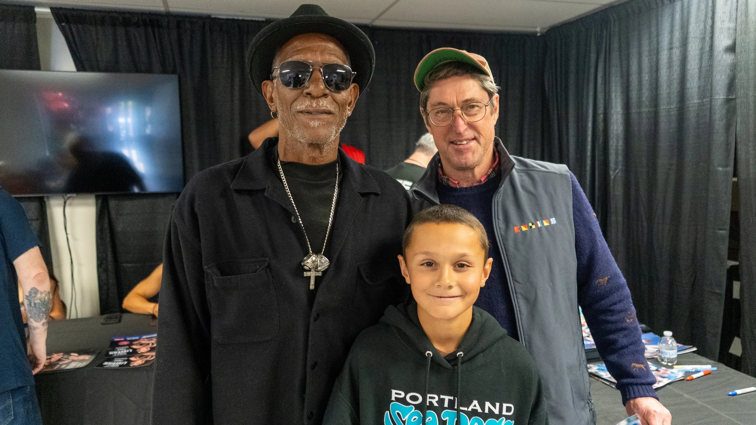 Attendees at the Northeast Sports Card Expo: Maine with Oil Can Boyd