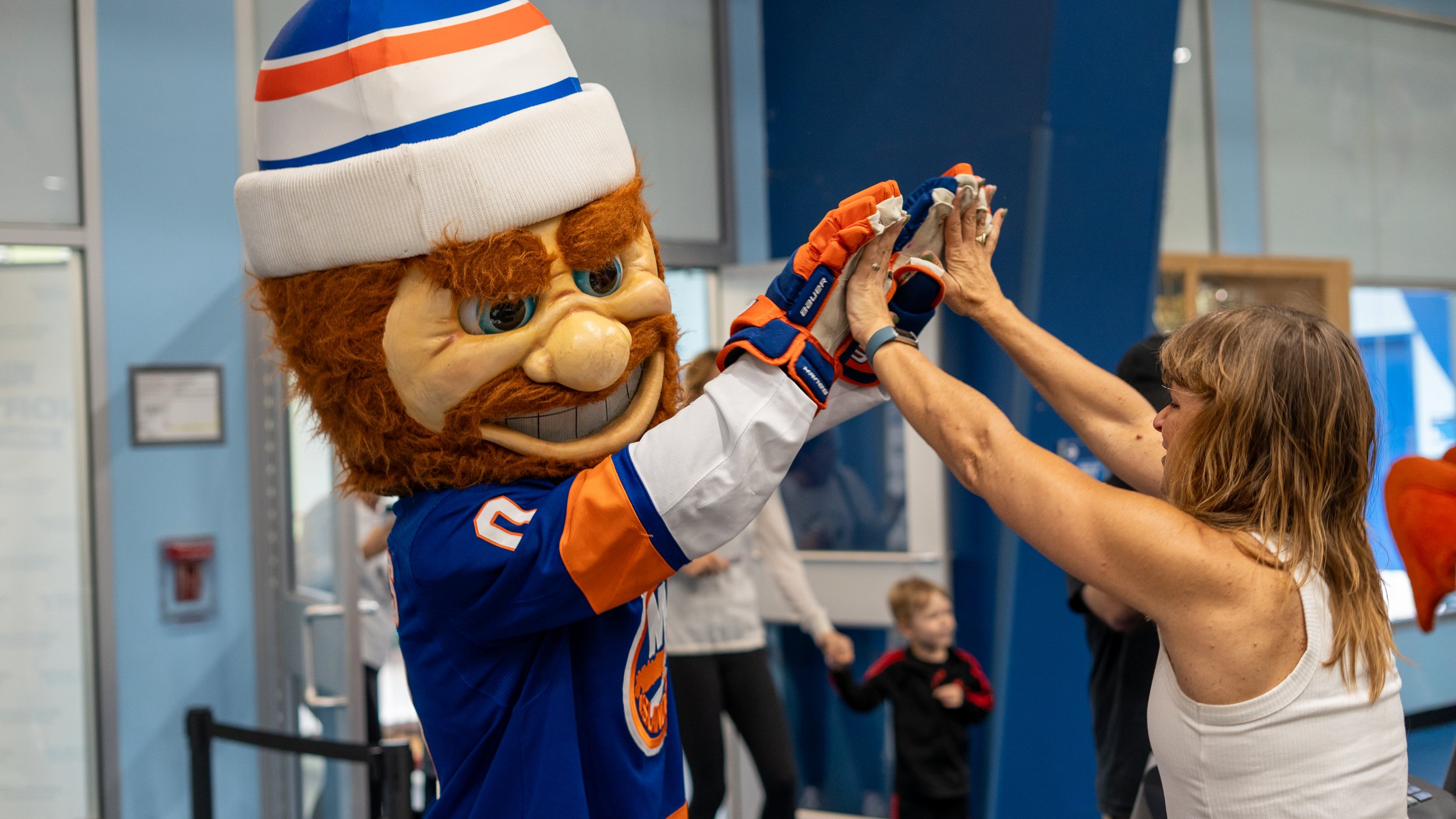 NY Rangers mascot NY Islanders Nyisles