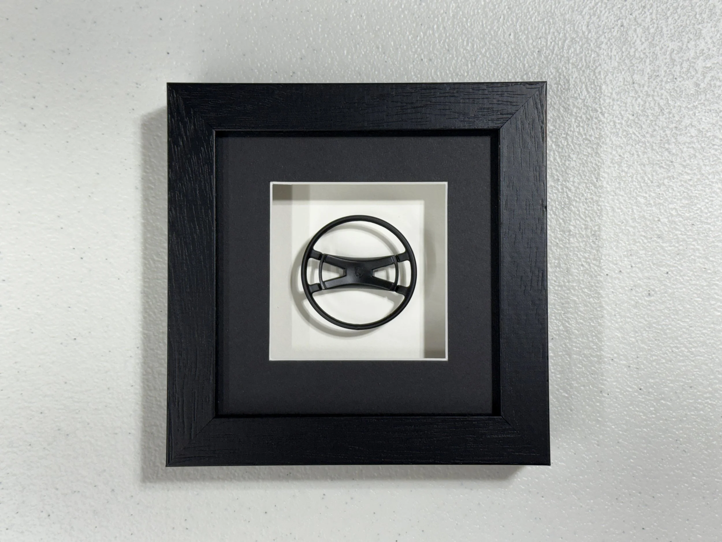 Framed Steering Wheel 1969-73 1:8 Scale