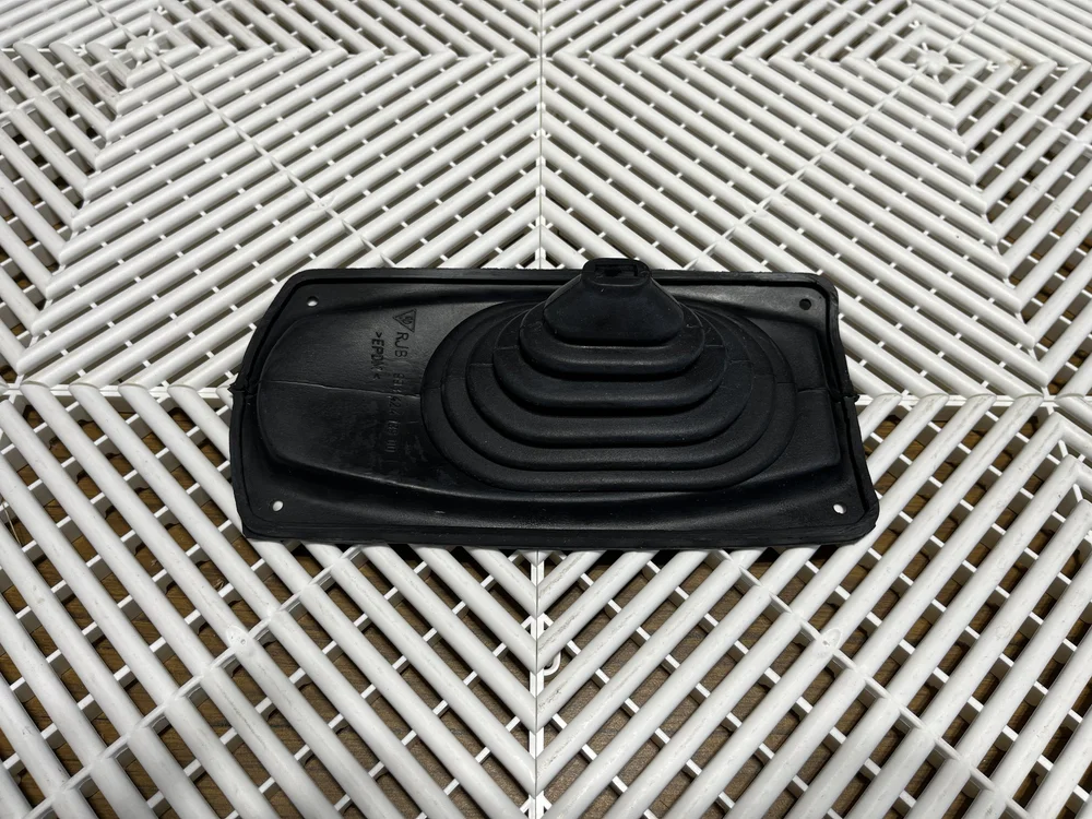 フロアスタント　ヴィンテージ 964/993 Rubber Shift Boot — Stuttgart Classica USA