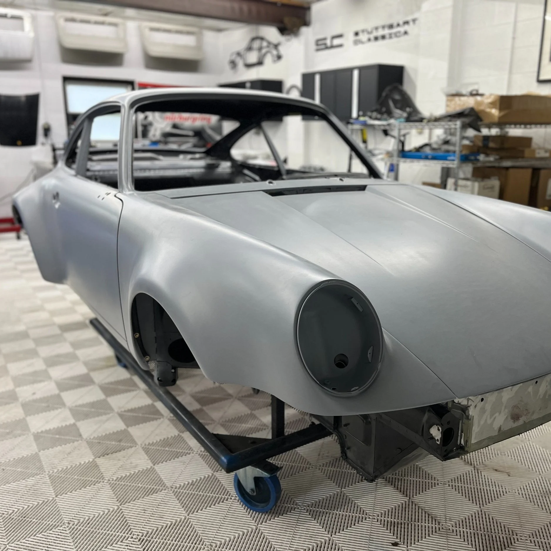 No Strings White 964