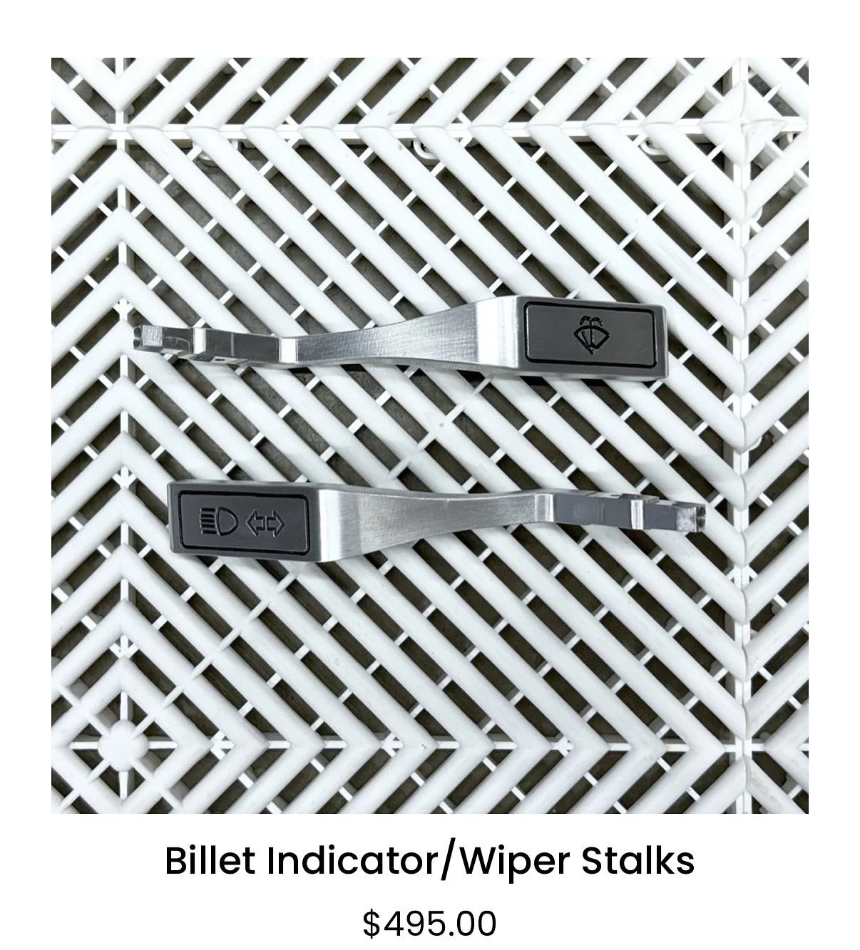 Billet Indicator/Wiper Stalks

Billet aluminium wiper stalks. Fits Porsche 911 1974-89 and 964 

Available with or without inlay (paint) for the symbols.