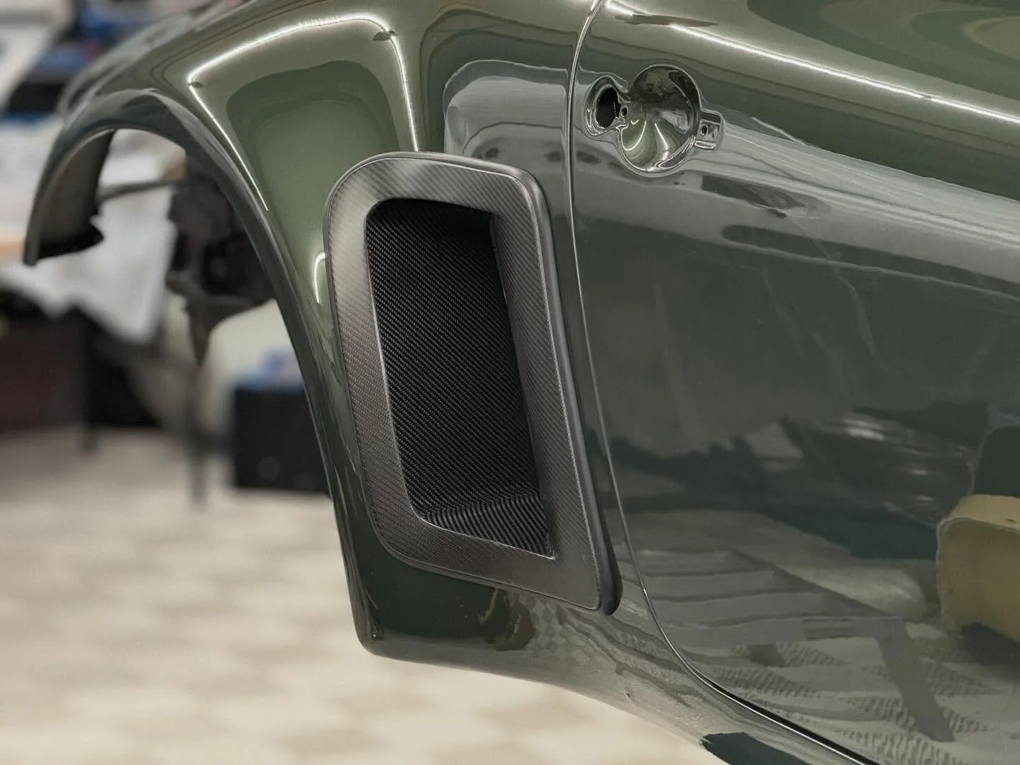 930S Rear Brake Ducts

Based on the standard 930S rear brake ducts, we developed a version that eliminates the need for grafting into the fender. These ducts are designed to sit directly on the surface of the fender and are securely attached from the