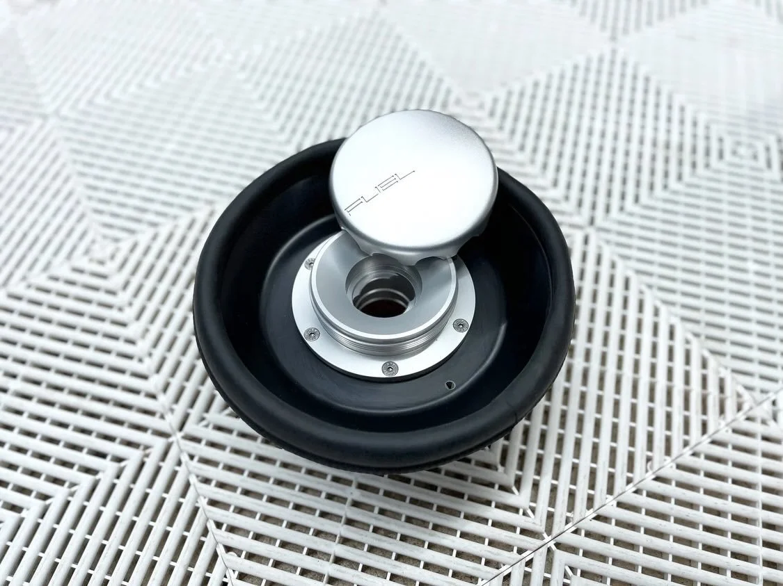 Billet Aluminium Gas Center Fill

This fuel center fill kit comes with a beautiful 4.5&rdquo; diameter billet aluminum cap which simply screws onto an anodized aluminum neck. It comes with the bowl, fuel hose and steel flange to weld onto your tank.
