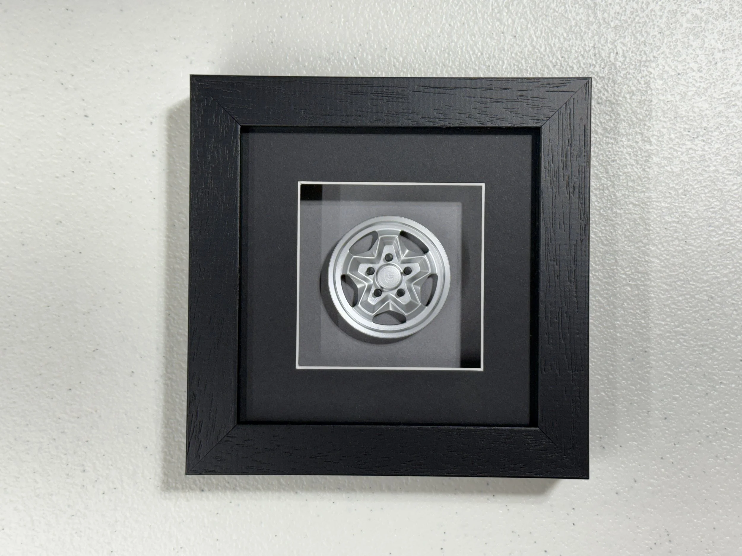 Framed Cookie Cutter Wheel 1:8 Scale