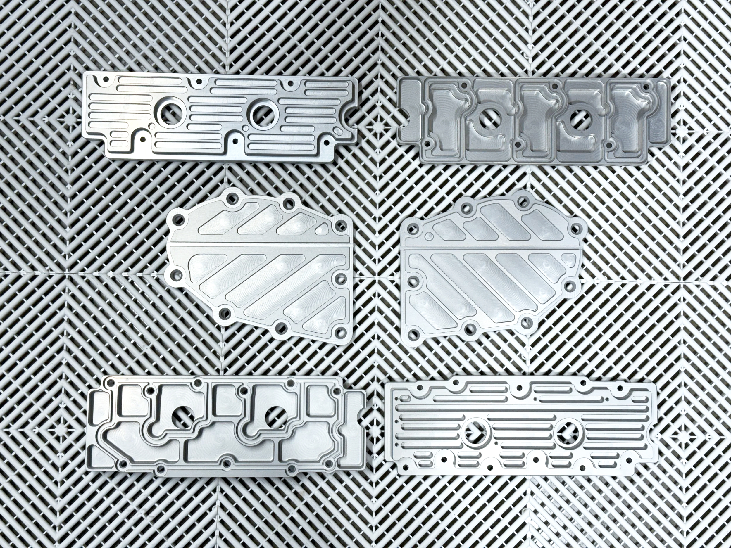 964 Camshaft and Chain Housing Cover Set