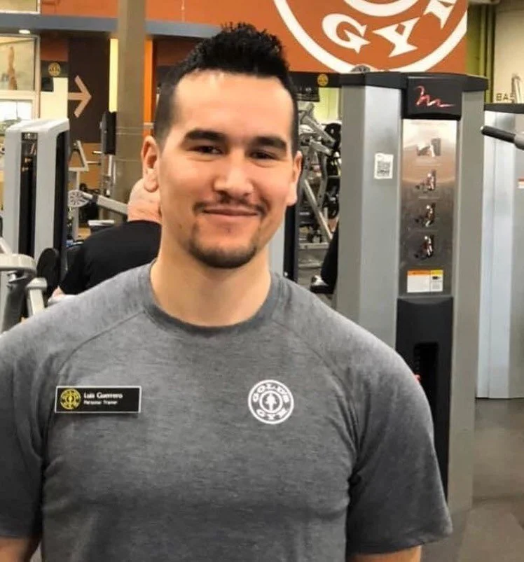 HAPPY BIRTHDAY to our favorite personal trainer!! 🥳🥳 

Thank you for all the hard work you put in! You make your dreams come true and it&rsquo;s truly admirable. Cheers to many more years coach!! 💪🏼