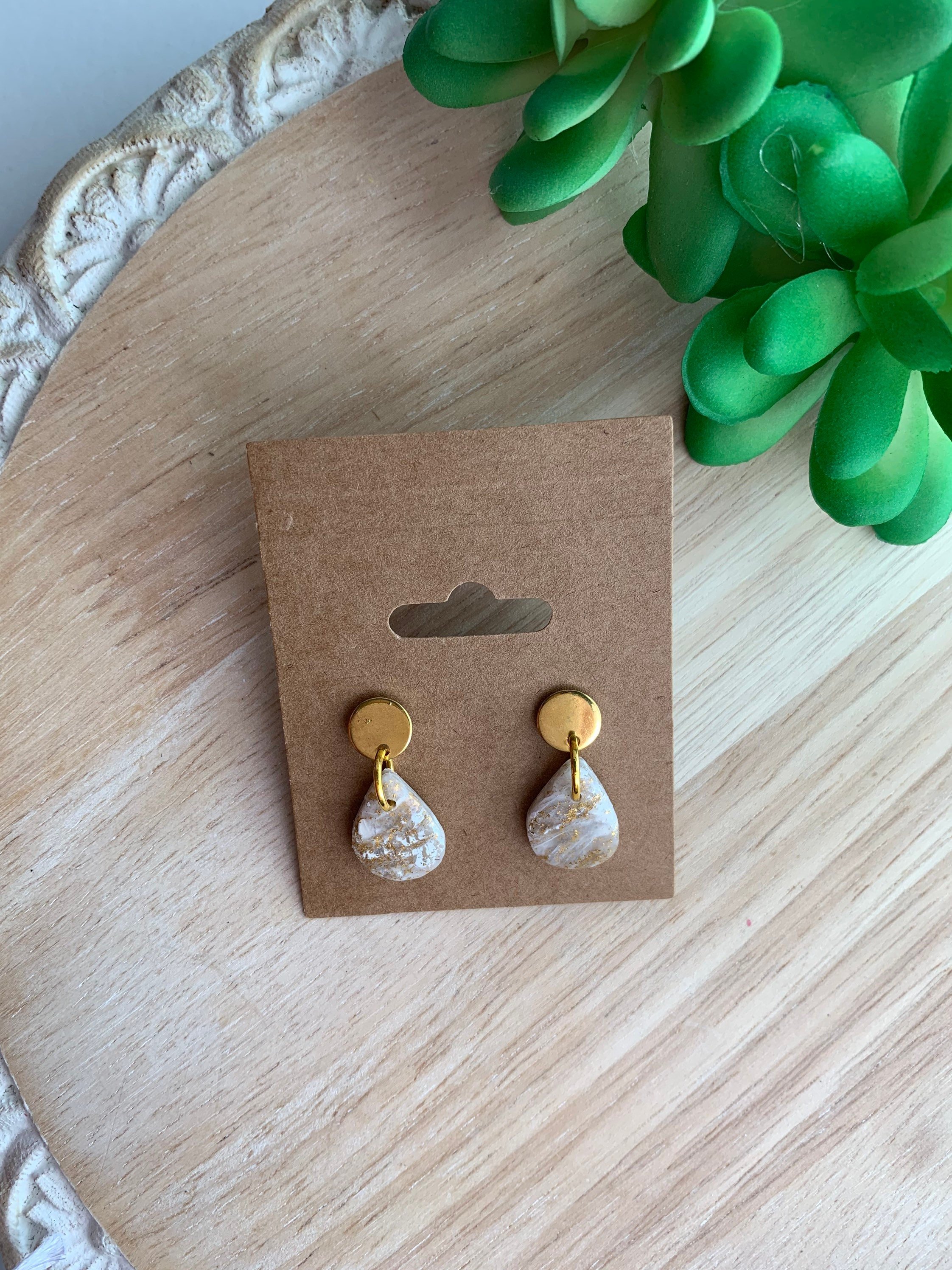 https://i.etsystatic.com/31579168/r/il/bf003a/3701611959/il_fullxfull.3701611959_hnaa.jpg