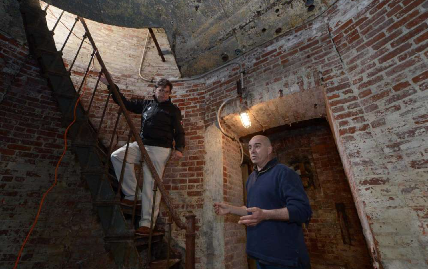 Screen Shot 2017-08-24 at 12.53.56 PM.png