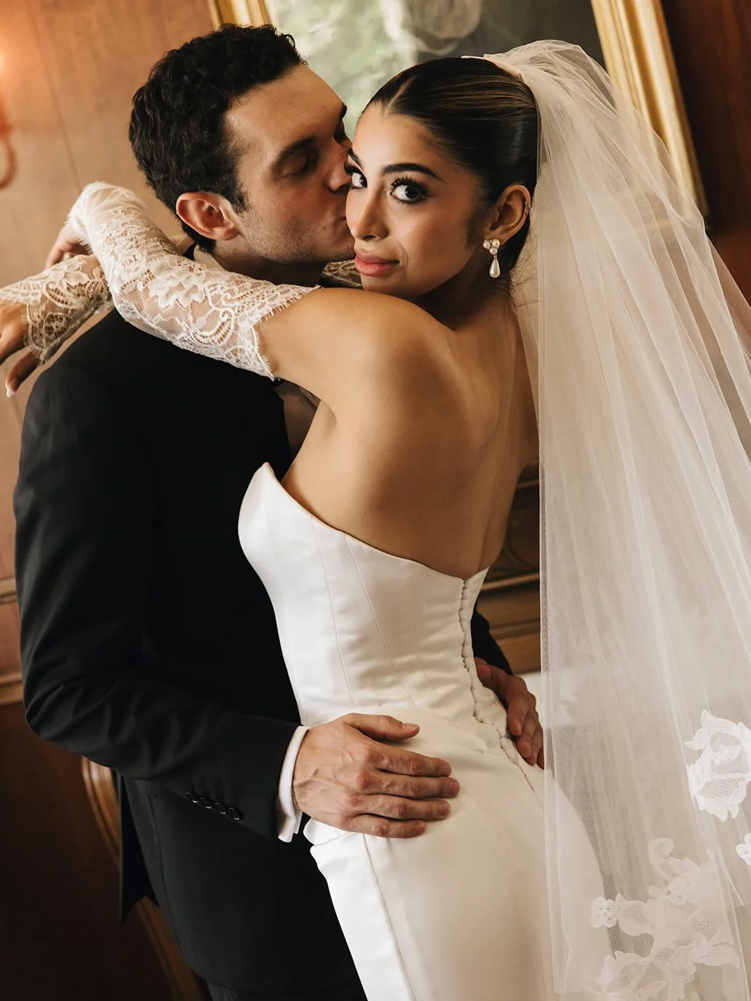 almost three months since a+m&rsquo;s big day and we&rsquo;re still not over it 🤍 @woodbinemansion truly has magic in every corner and will always be one of our favorites! So excited for the two amazing weddings we get to bring to life here this mon