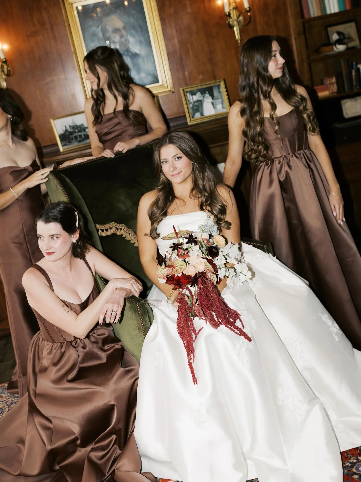 a moment for sav and her girls 🍂🌿✨
.
.
Planning // @always_blissful_weddings 
Venue // @woodbinemansion 
Photography // @katebonin.co 
Hair + Makeup // @somethingbeautifulstyles 
Floral // @remiandgold 
Disco Ball // @altared_weddings 
Draping // @
